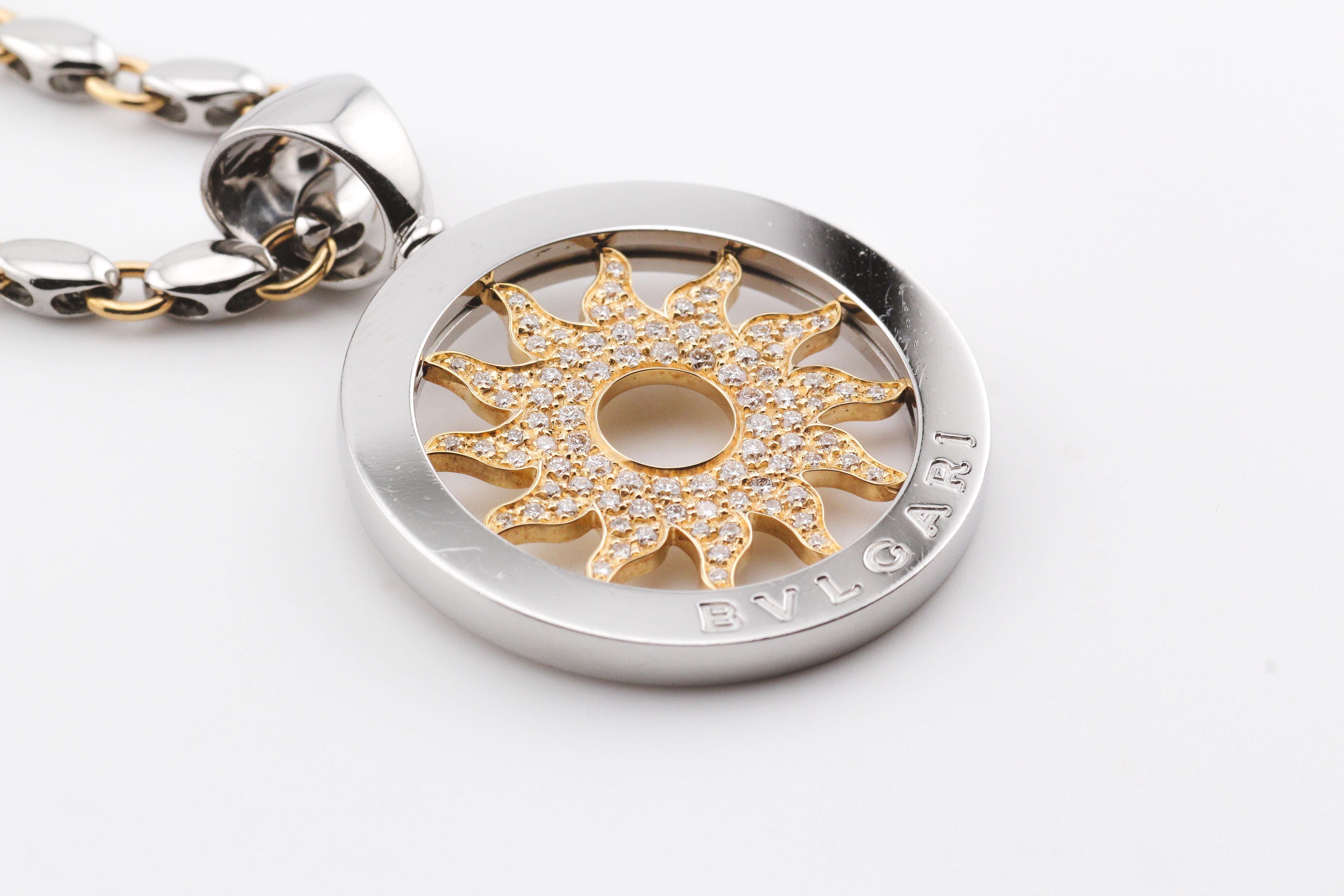 Taglio brillante BULGARI Tondo Sun Collana lunga con diamanti in oro 18k e acciaio in vendita