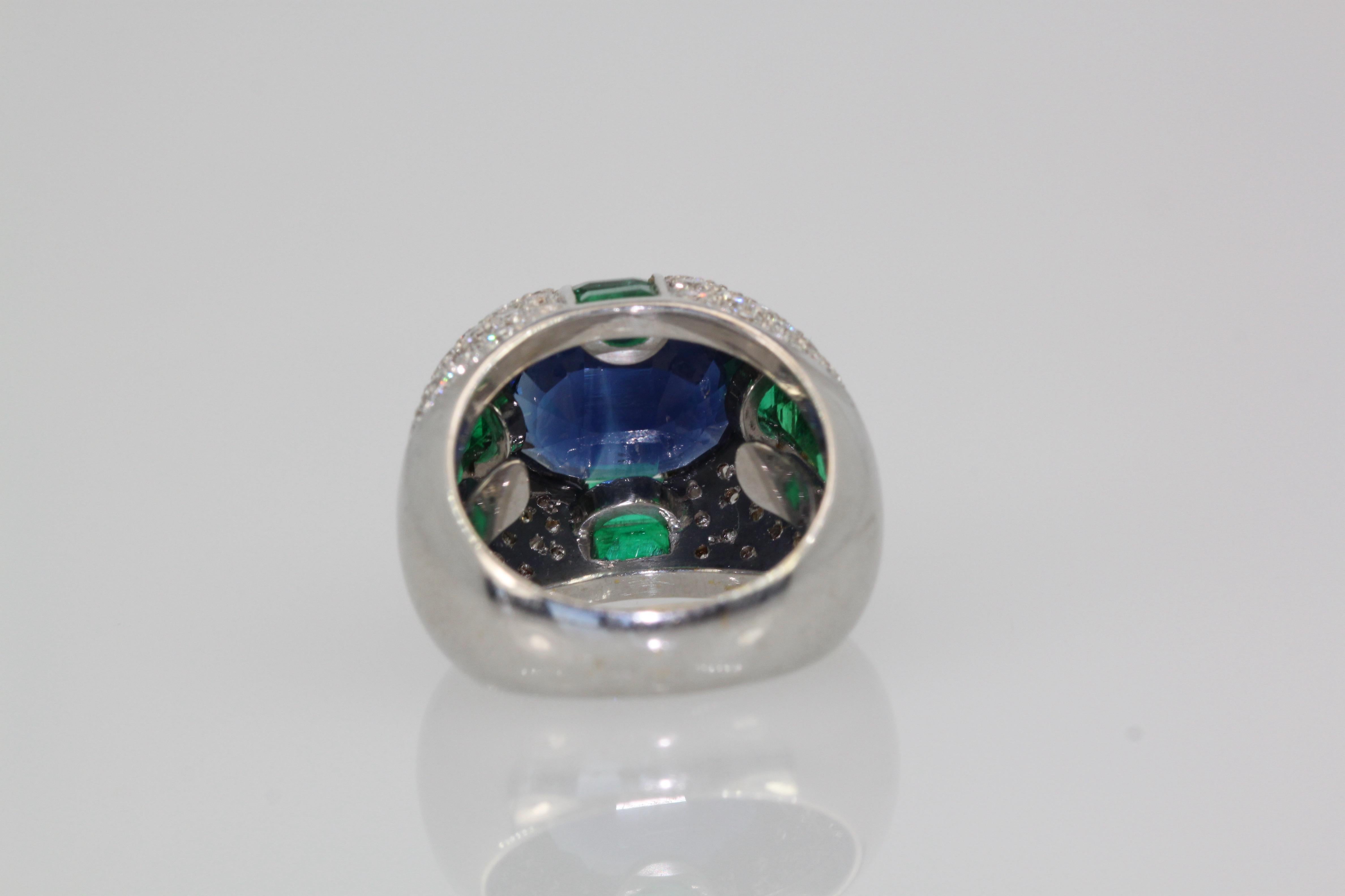 Bulgari Trombino Saphir Smaragd Diamantring 18 Karat 12,25 Karat für Damen oder Herren im Angebot