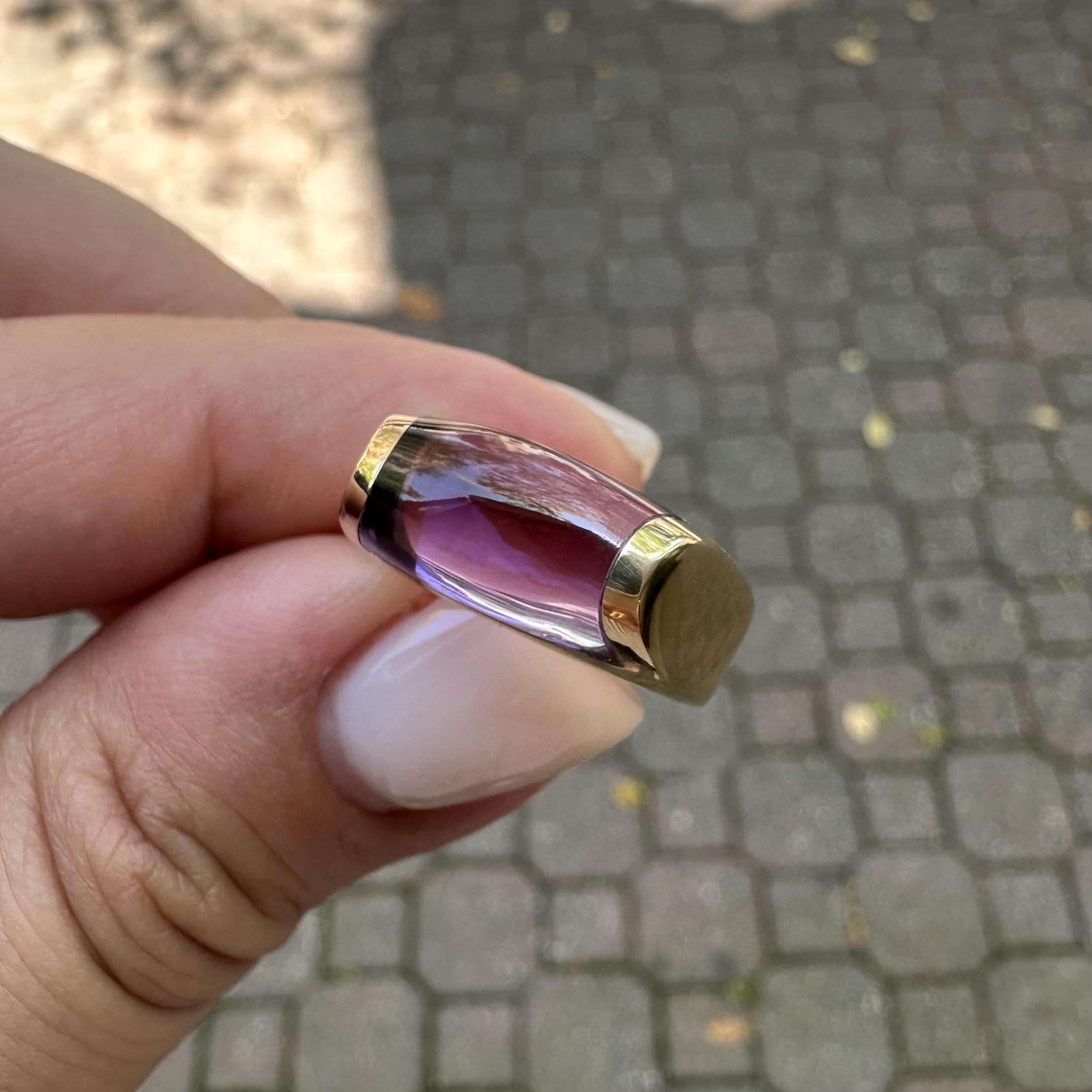 Bulgari Tronchetto Bague en or jaune 18k avec améthyste taillée sur mesure en vente 8