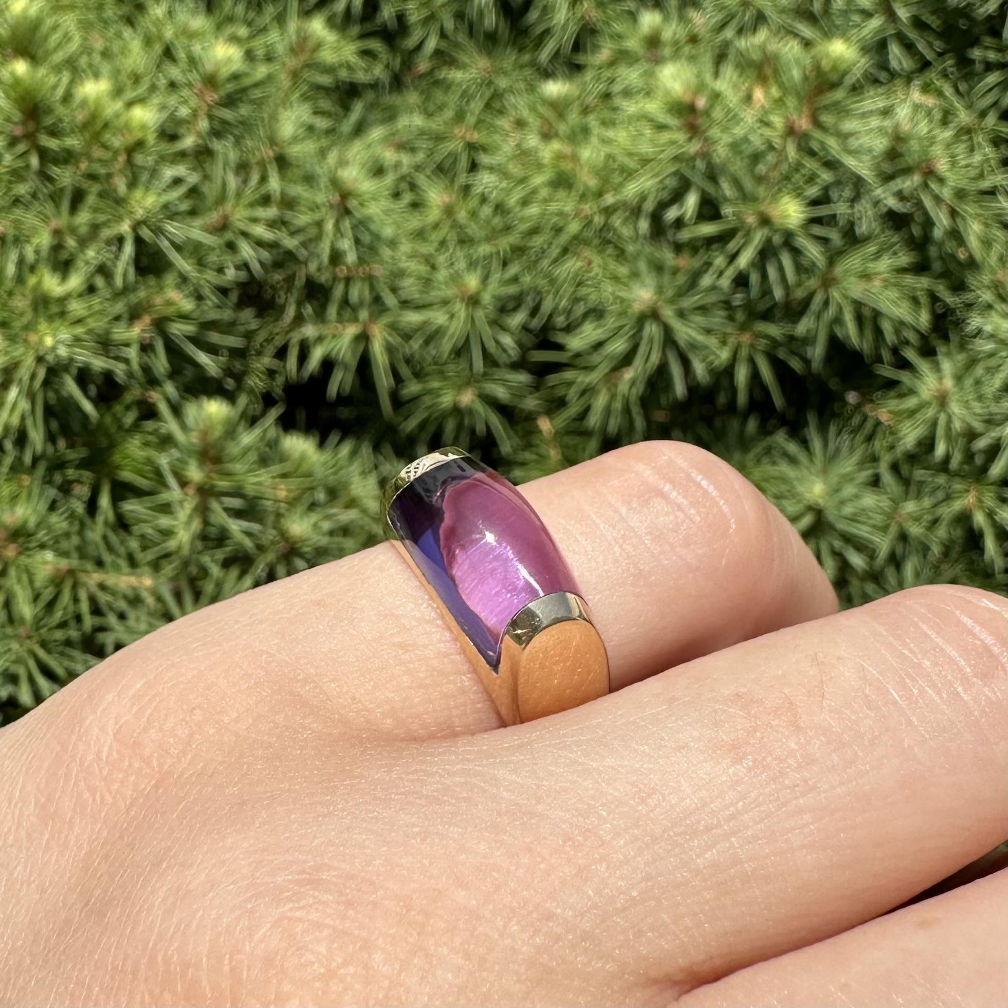 Bulgari Tronchetto Bague en or jaune 18k avec améthyste taillée sur mesure Pour femmes en vente