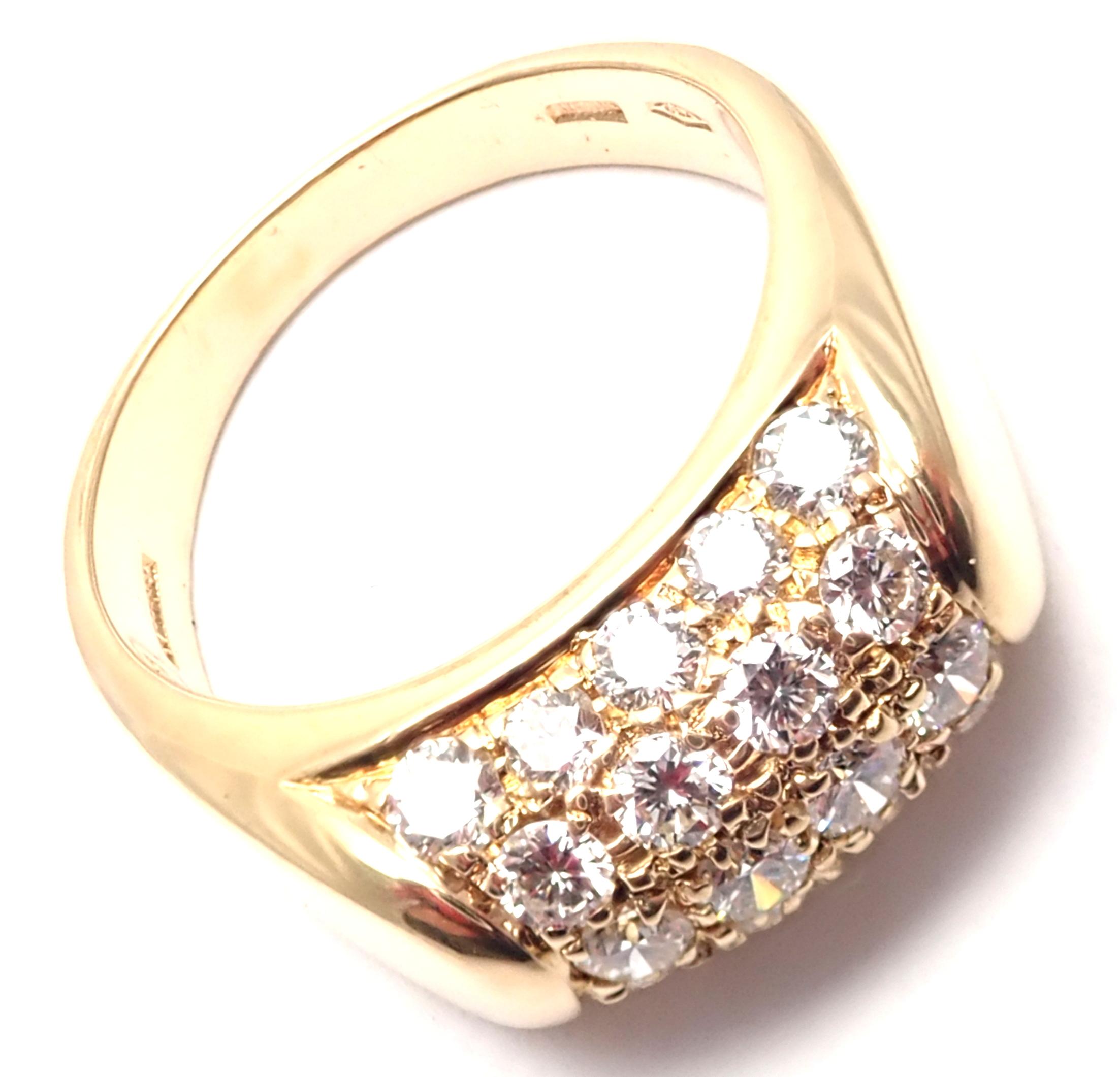 Women's or Men's Bulgari Tronchetto Diamond Yellow Gold Band Ring