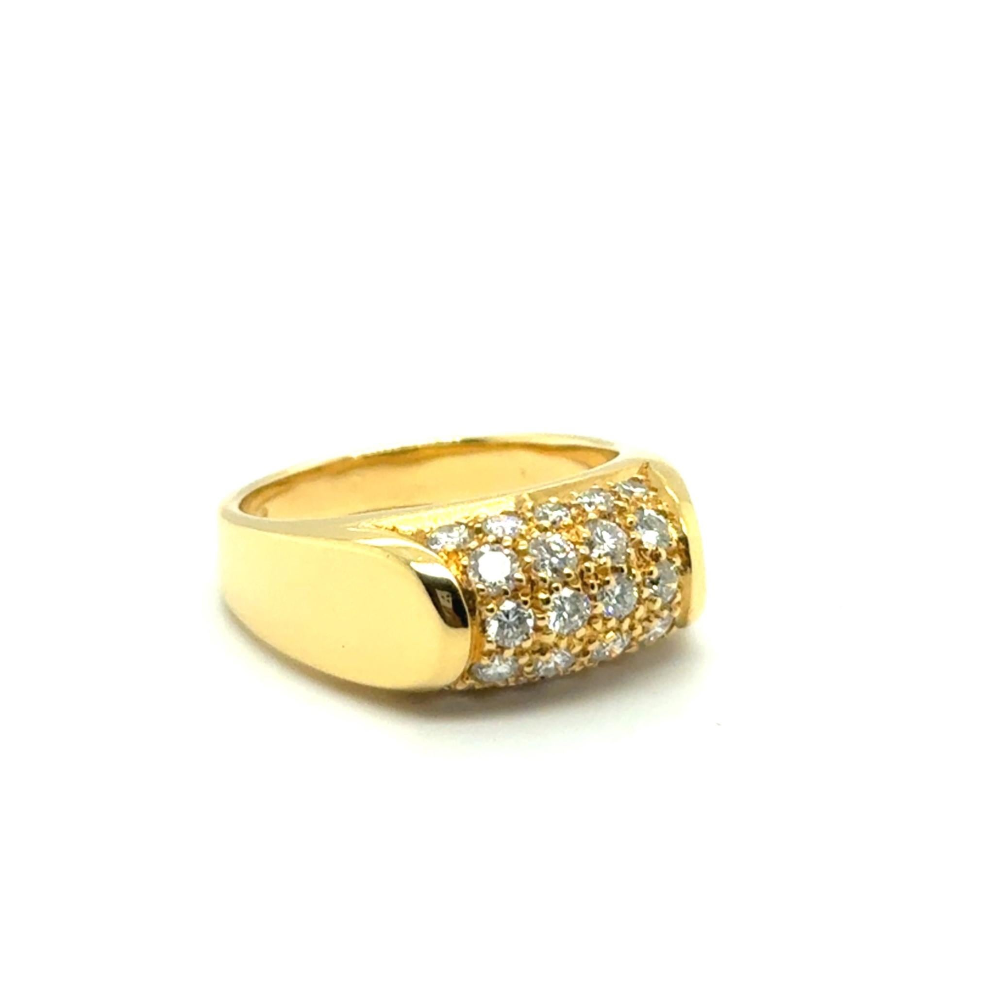 Women's or Men's Bulgari Tronchetto Ring in 18 Karat Yellow Gold with Diamonds For Sale