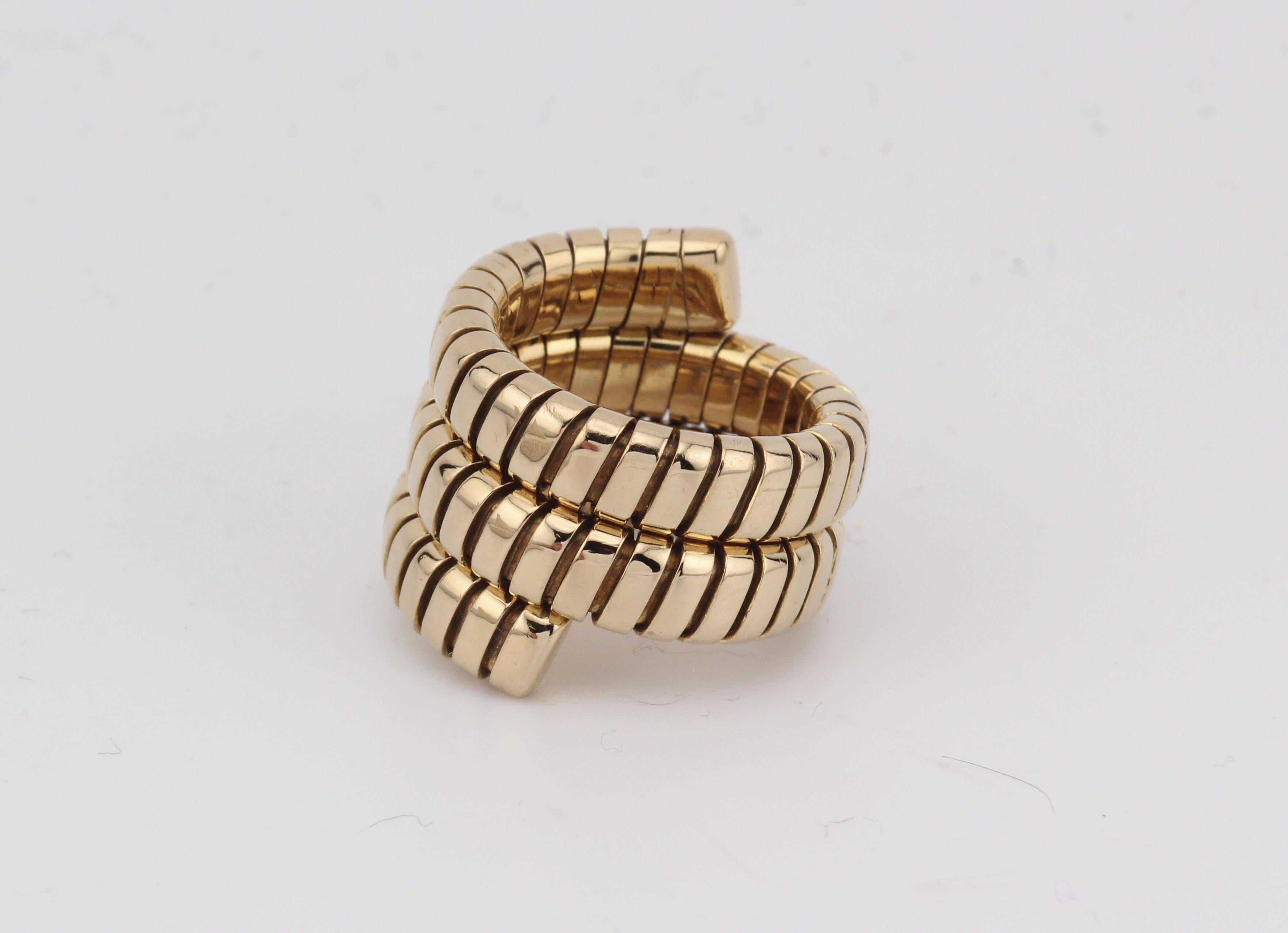 Bulgari Tubogas 18K Yellow Gold Flexible Snake Ring Size 5.5 In Good Condition For Sale In Simpsonville, SC