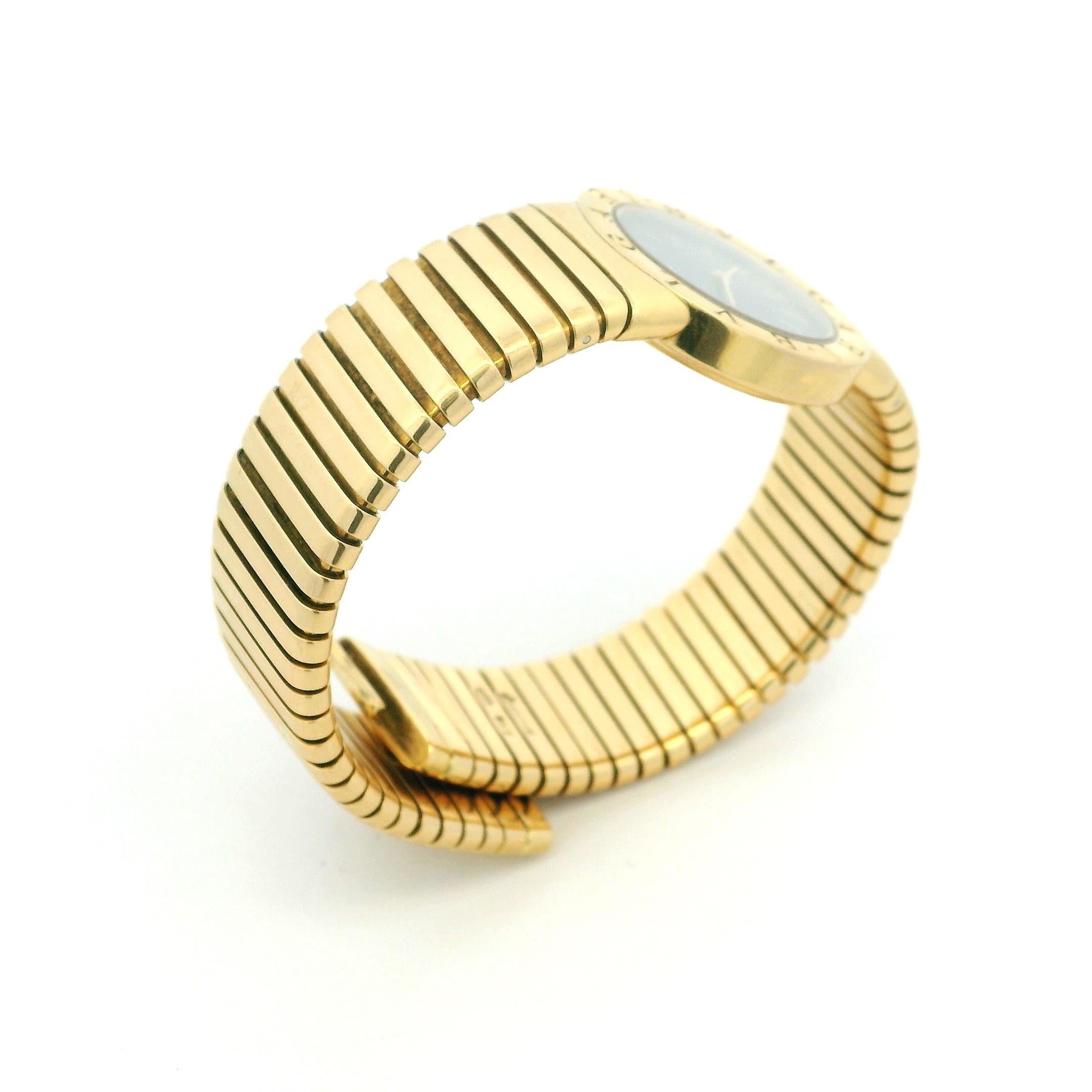 Orologio Bulgari Tubogas al quarzo in oro giallo 18 carati - 98,5 grammi in vendita 3