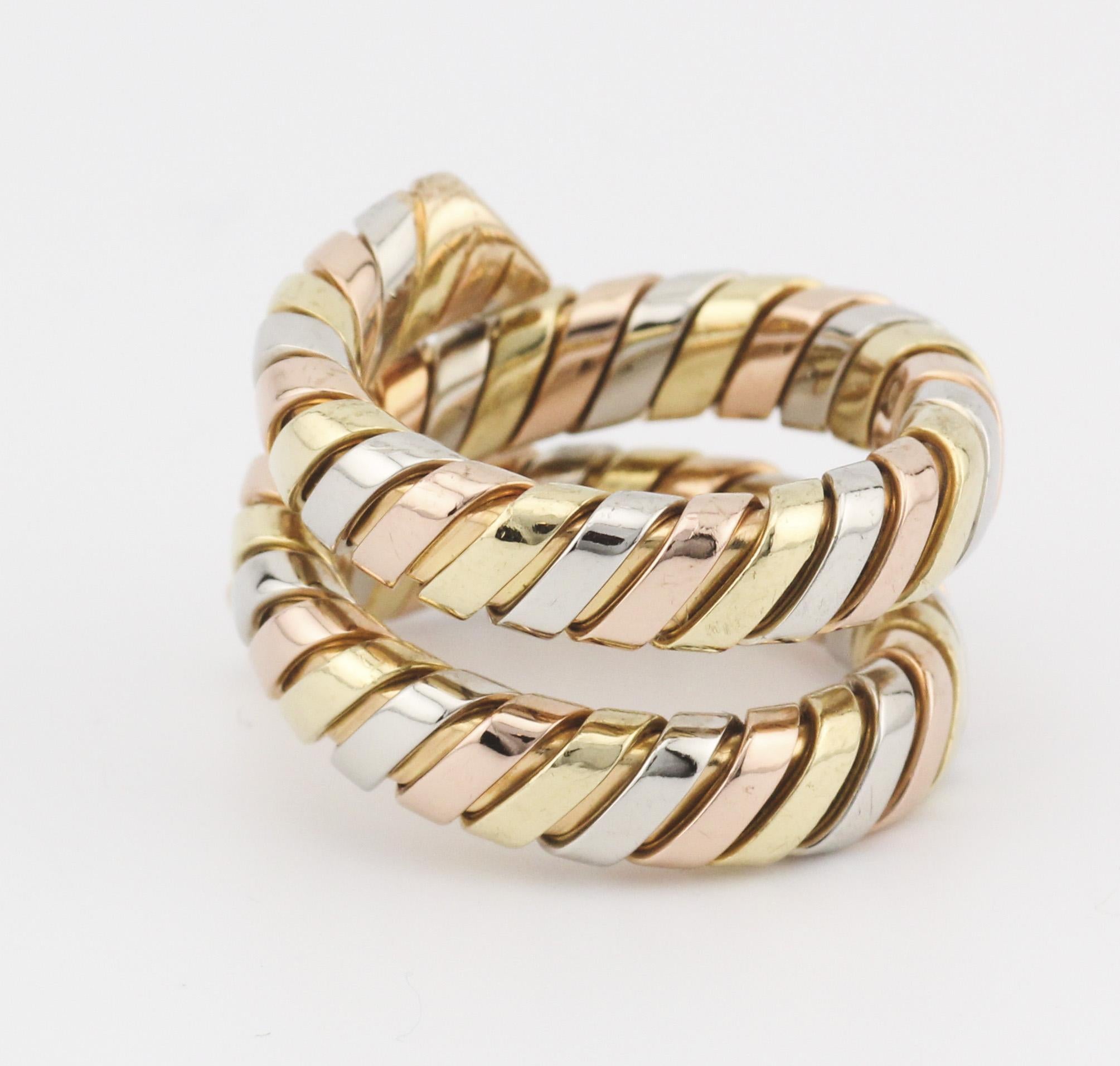 Bulgari Tubogas 3 Color 18K Gold Flexible Snake Ring Size 6.5 In Good Condition For Sale In Bellmore, NY