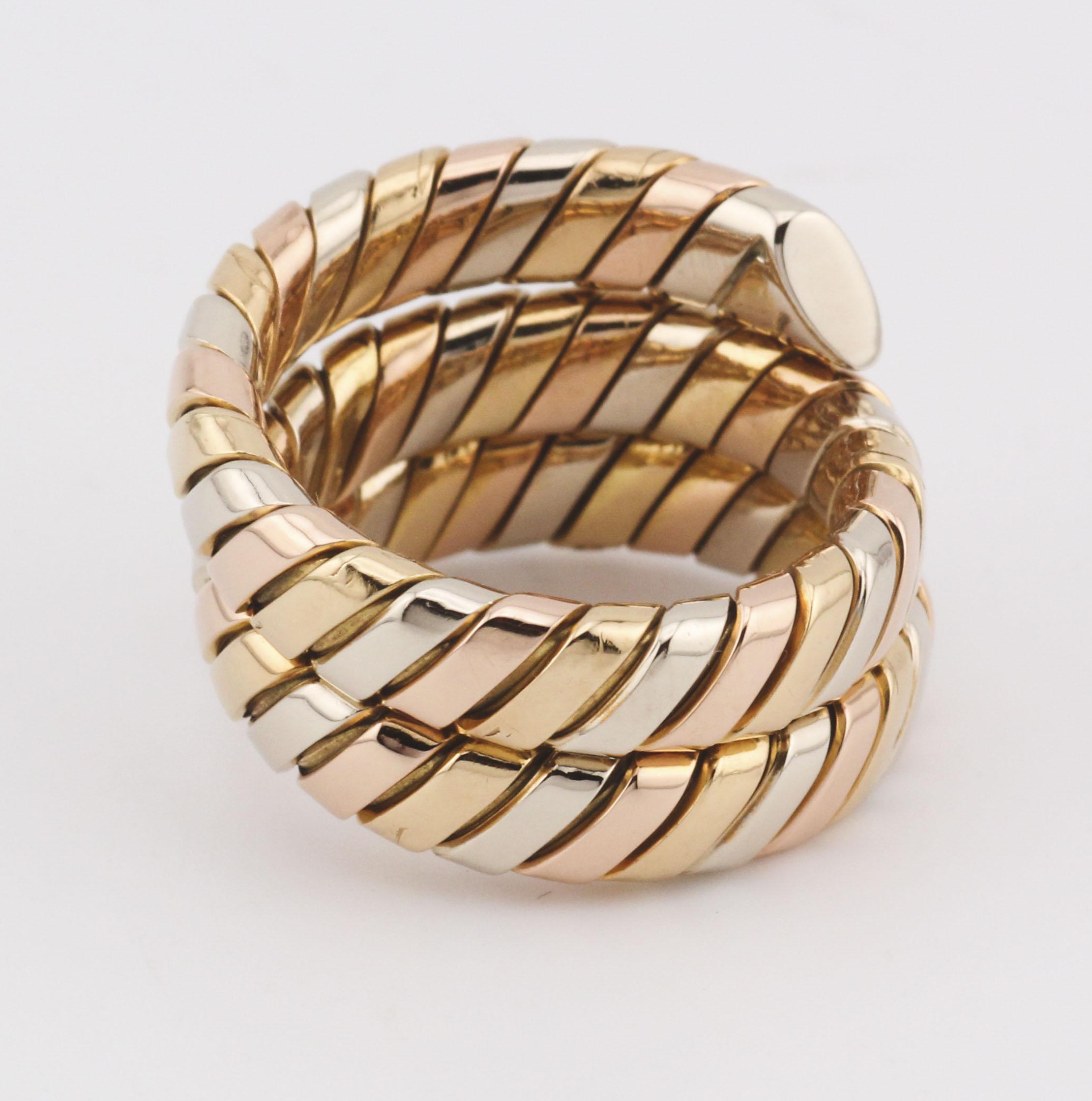 Bulgari Tubogas, bague serpent souple en or 18 carats 3 couleurs, taille 6,5 Unisexe en vente