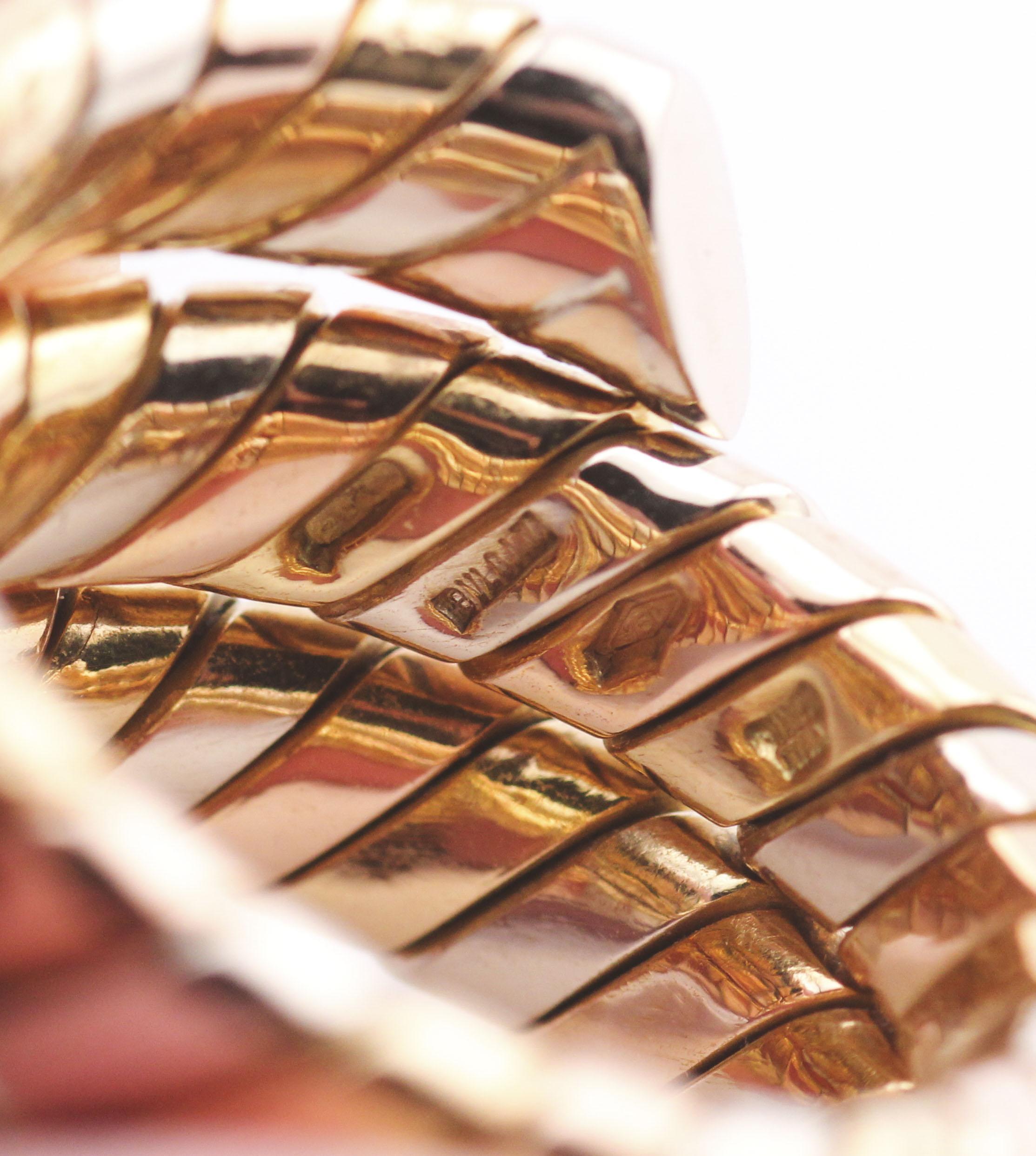 Bulgari Tubogas, bague serpent souple en or 18 carats 3 couleurs, taille 6,5 en vente 1