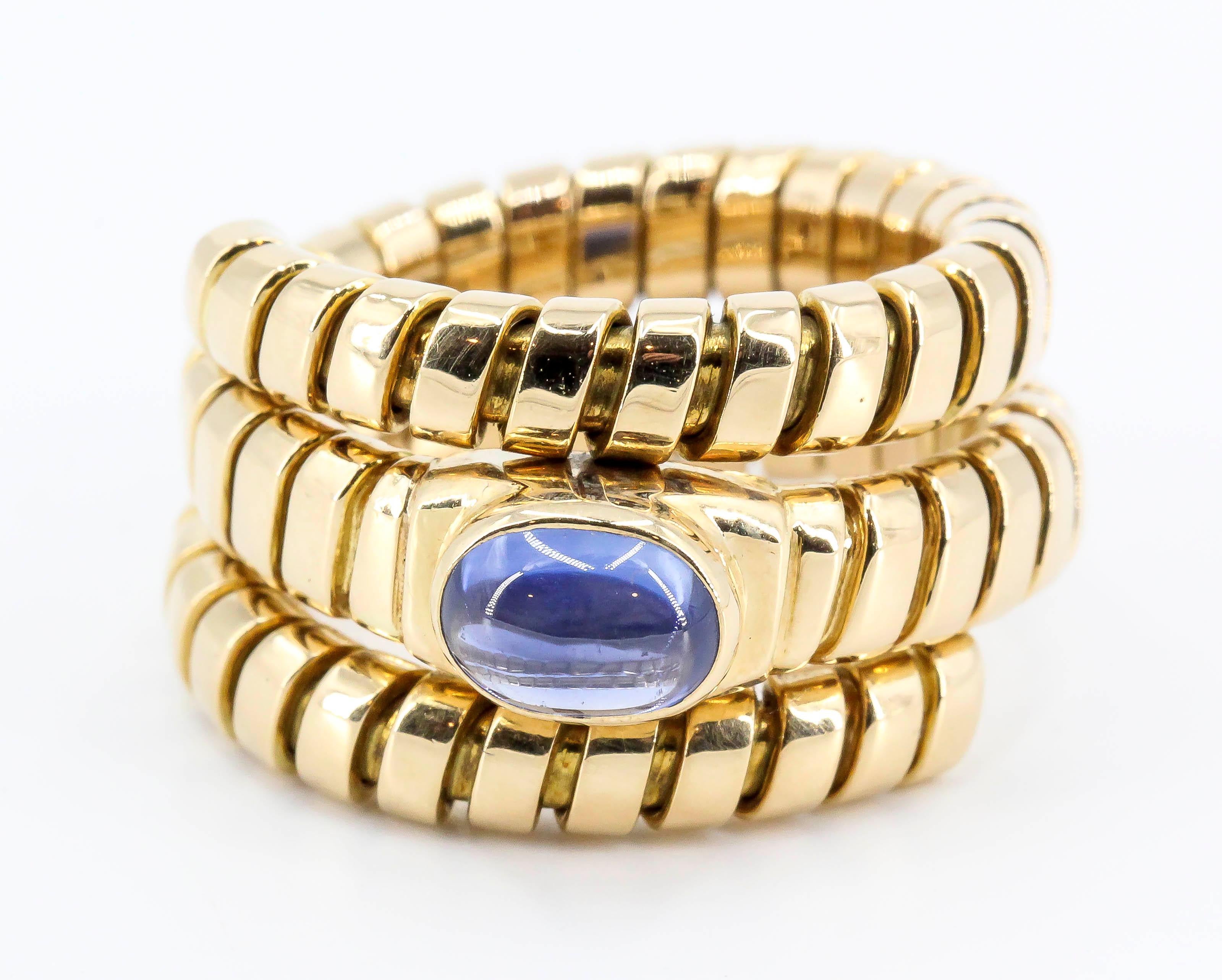 Bulgari Tubogas Blue Sapphire and 18 Karat Yellow Gold Flexible Coil Ring In Good Condition In New York, NY