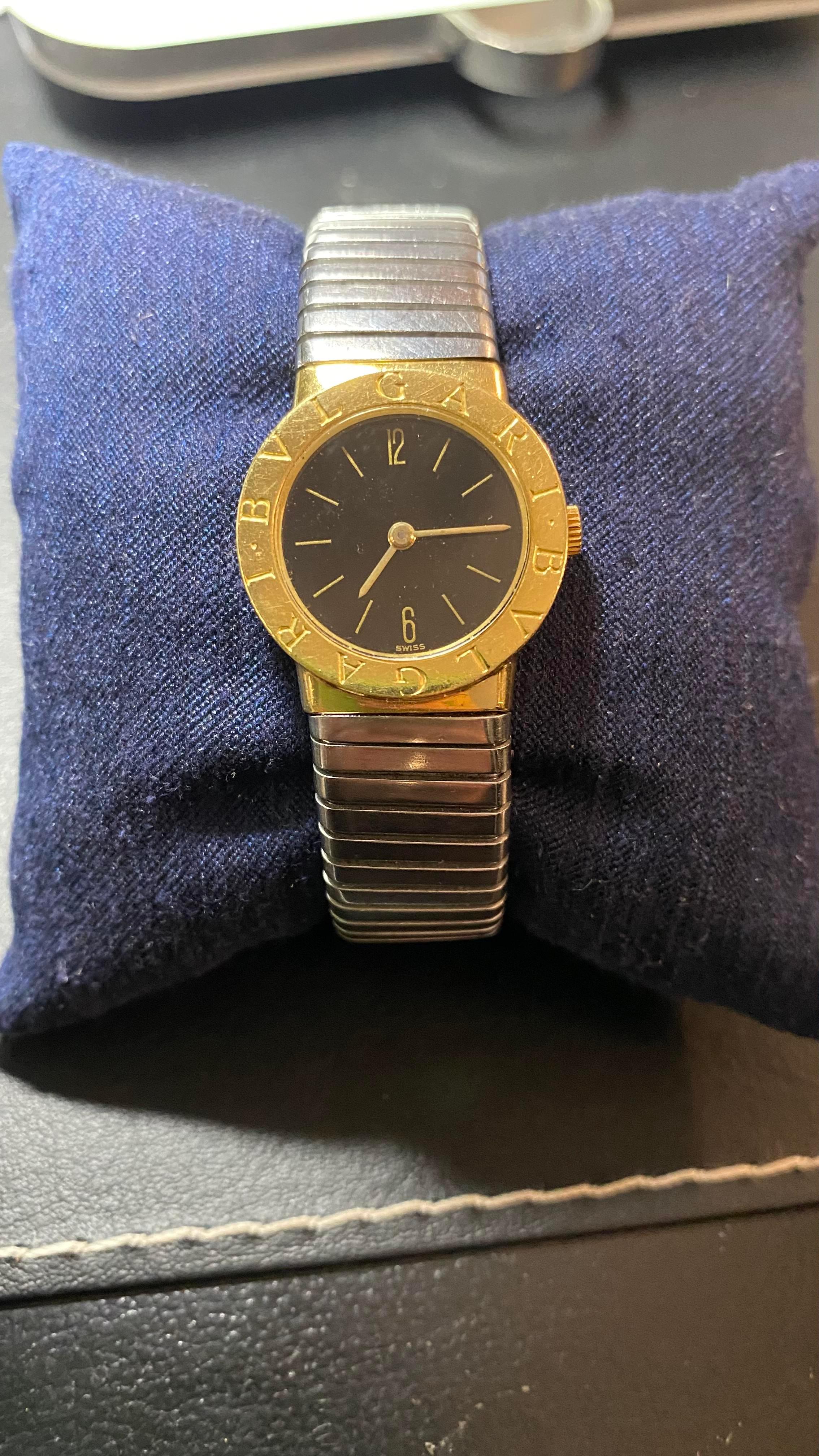 Bulgari Tubogas-Armbanduhr aus Gelbgold und Stahl im Angebot 3