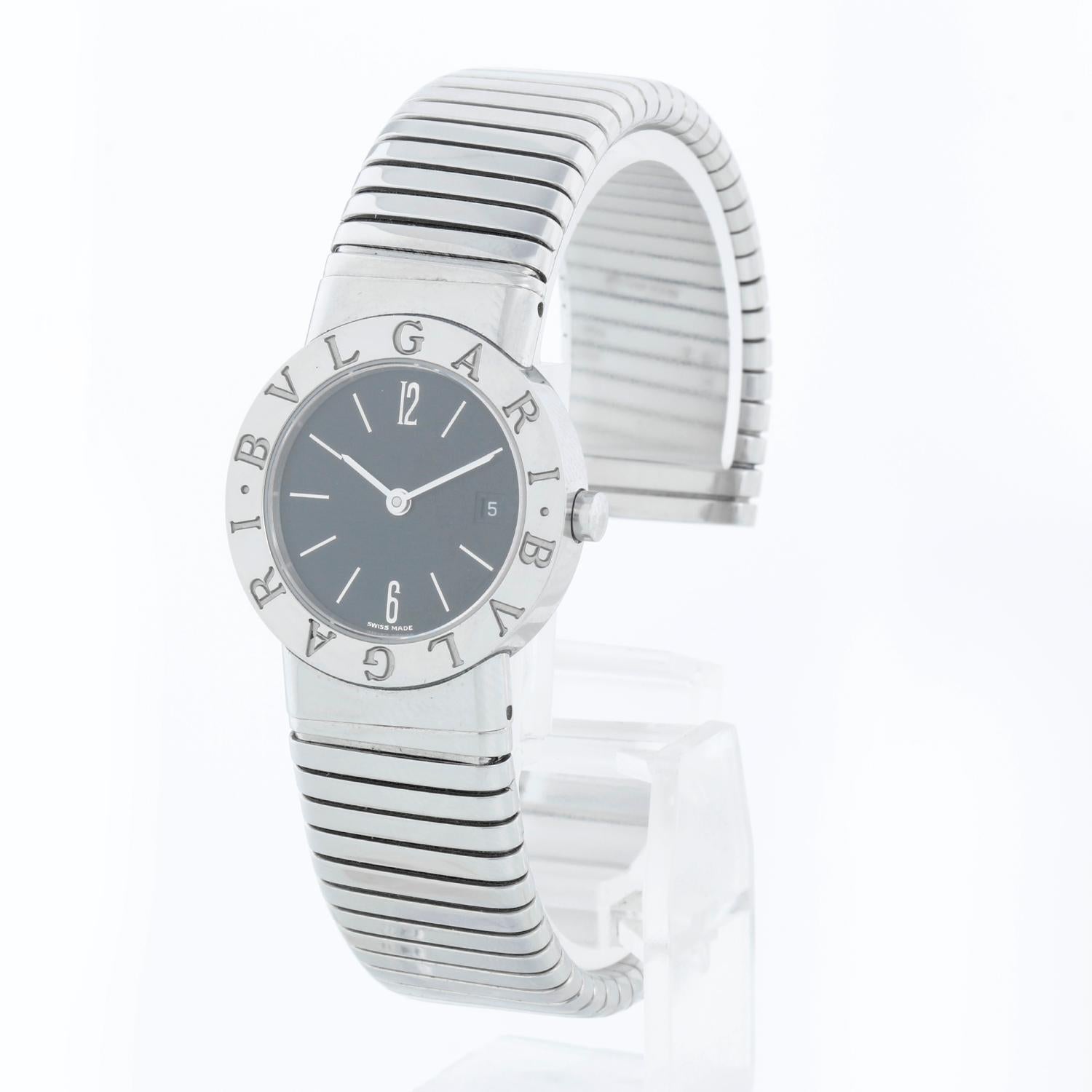 Bulgari Tubogas Ladies Stainless Steel Quartz Watch BB 26 2TS In Excellent Condition For Sale In Dallas, TX