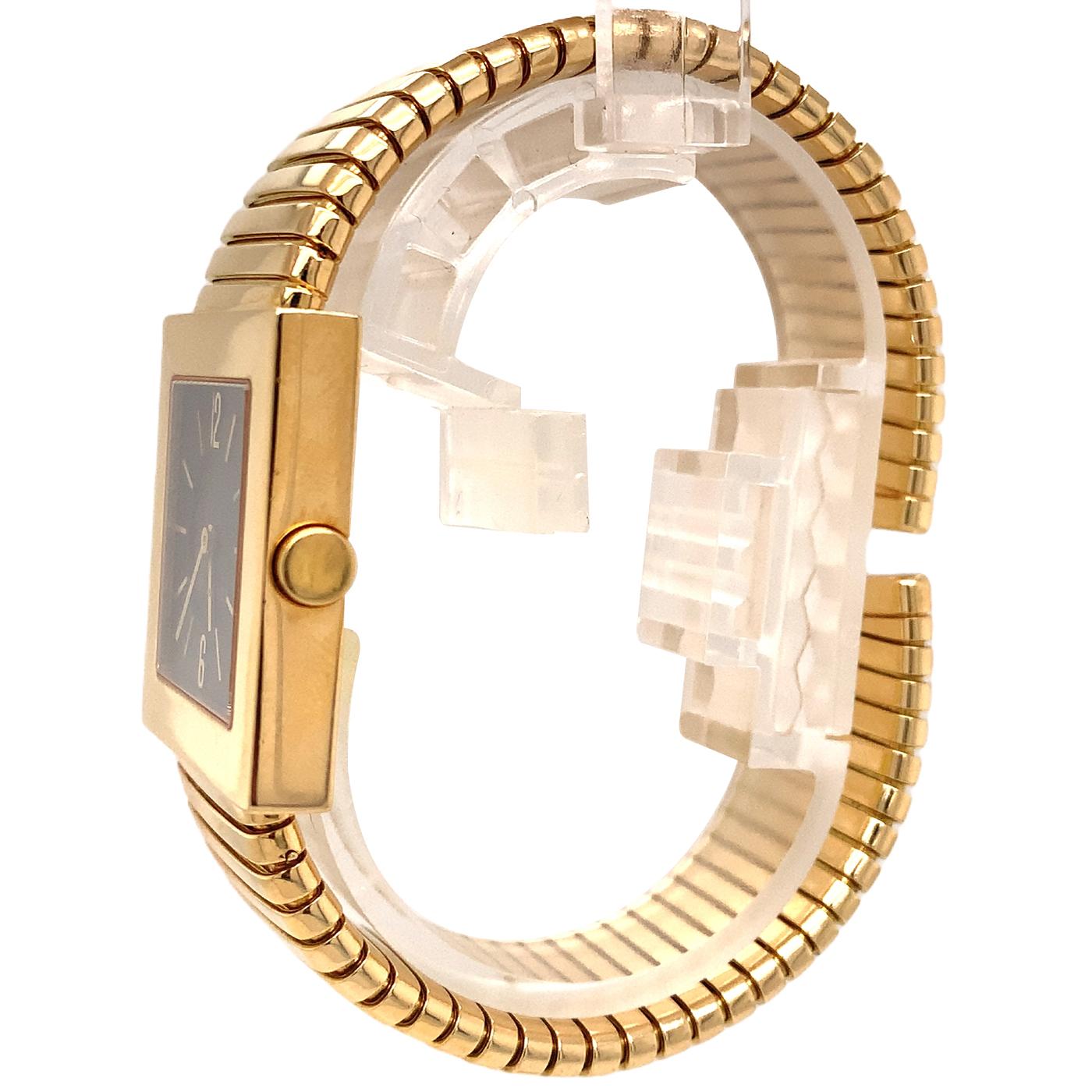 Women's or Men's Bulgari Tubogas Quadrato 30mm Black Square Dial 18K Gold Vintage Watch SQ 22 2 T For Sale