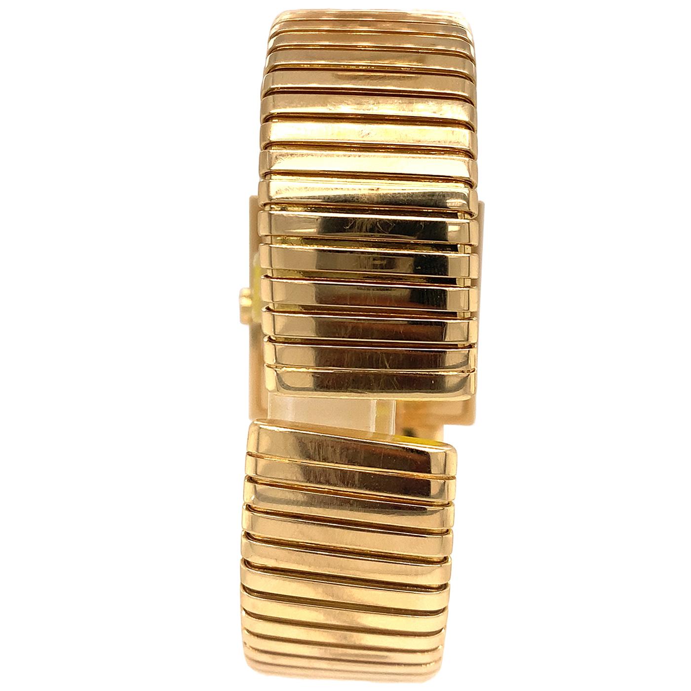 Bulgari Tubogas Quadrato 30mm Black Square Dial 18K Gold Vintage Watch SQ 22 2 T For Sale 1