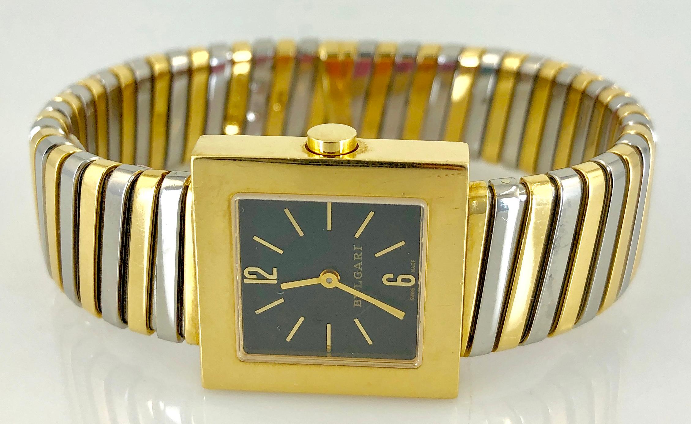 BULGARI Montre Tubogas 22 mm Quadrato tricolore Pour femmes en vente