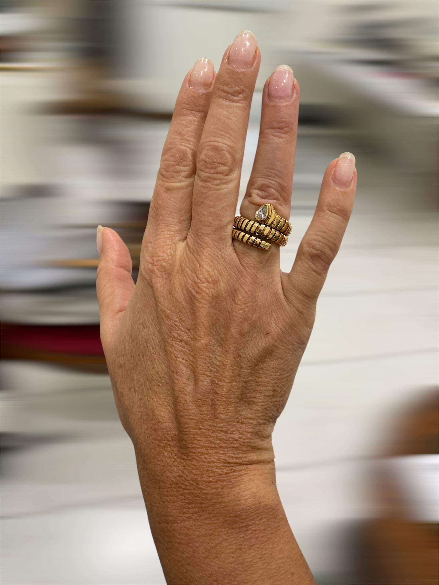 Bulgari Tubogas Serpenti Diamond 18k Yellow Gold 3-Row Ring For Sale 2