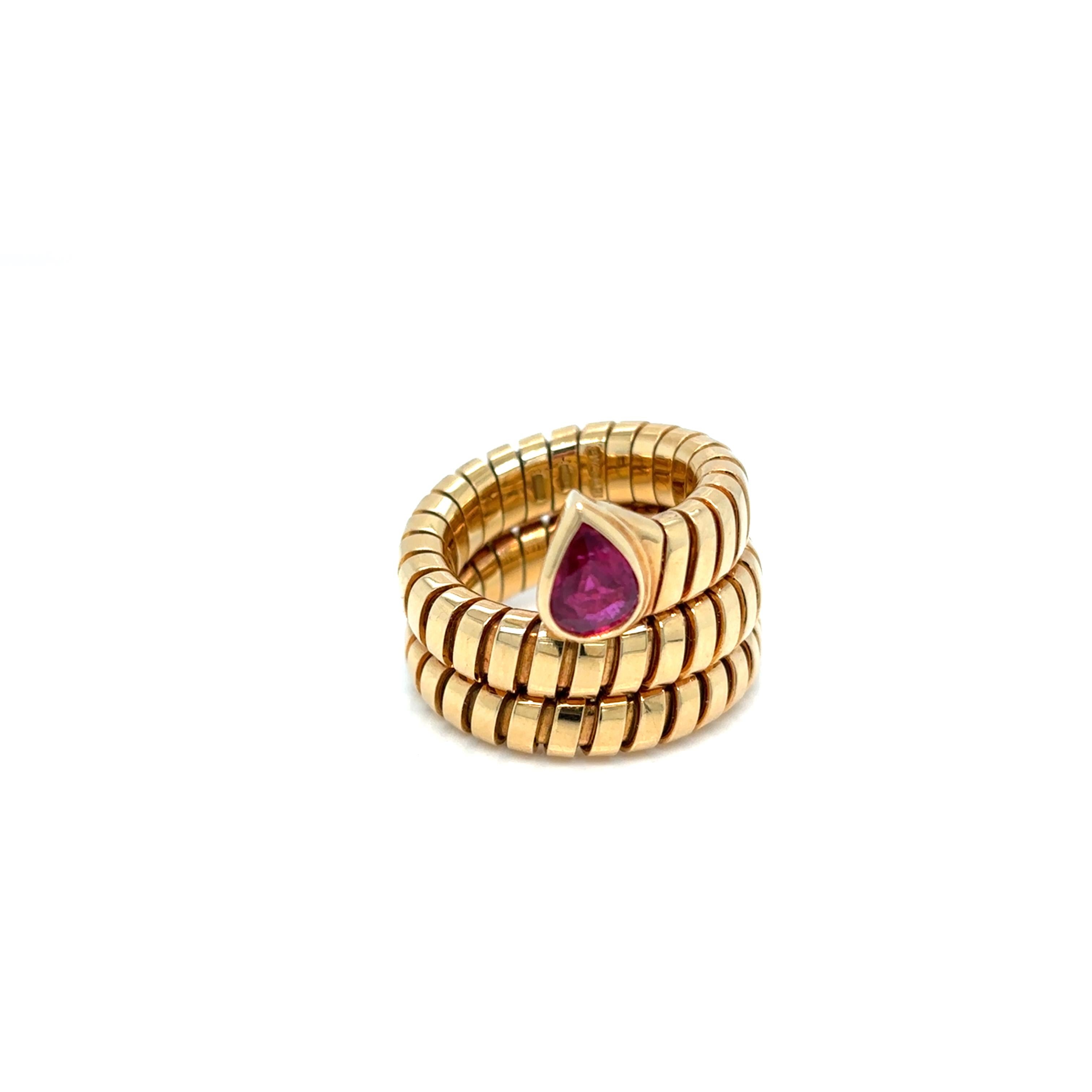 Bulgari Tubogas Serpenti Ruby 18k Yellow Gold 3-Row Ring For Sale at ...