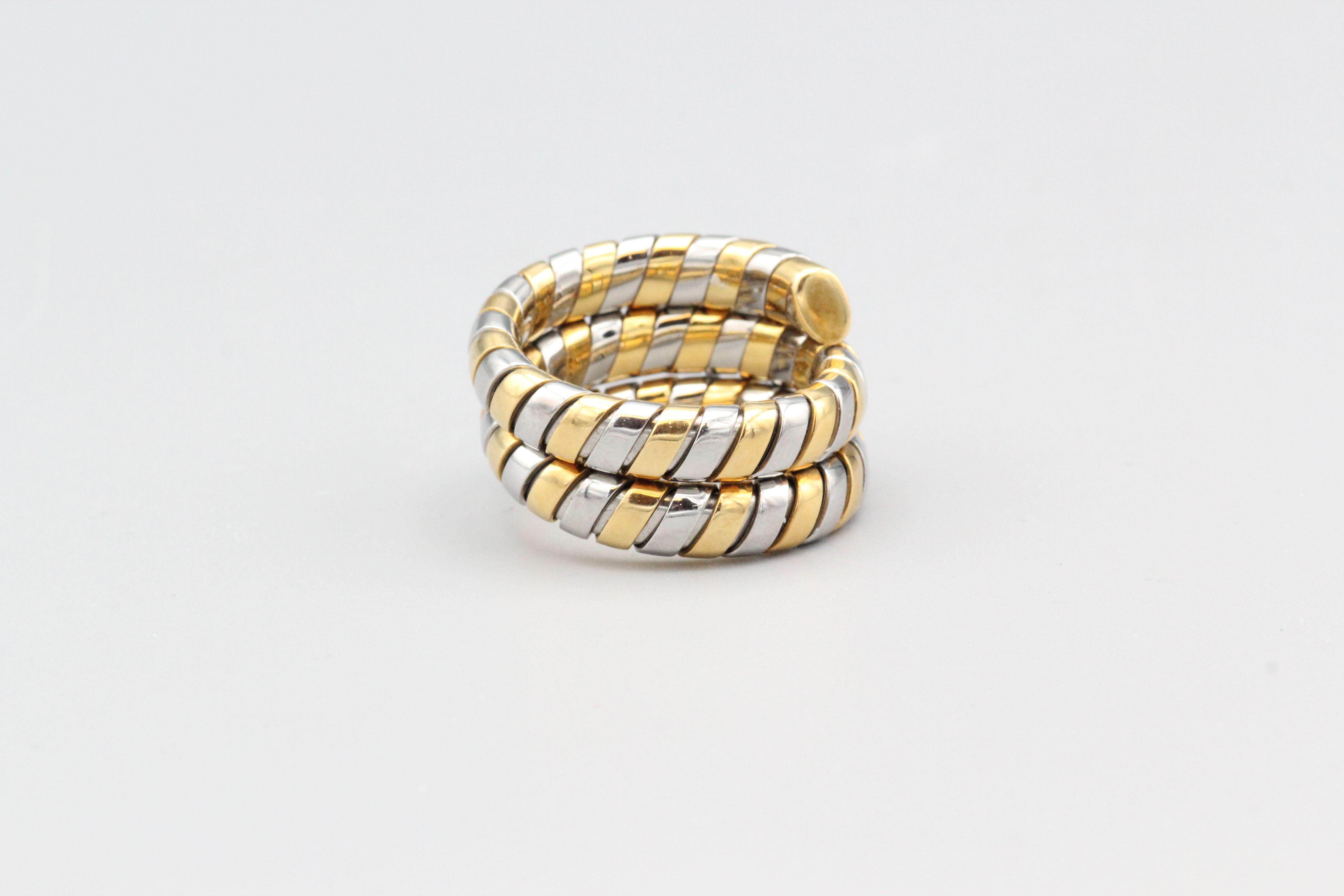 Bulgari Tubogas Steel and 18k Gold Flexible Snake Ring Size 6 In Good Condition For Sale In Bellmore, NY