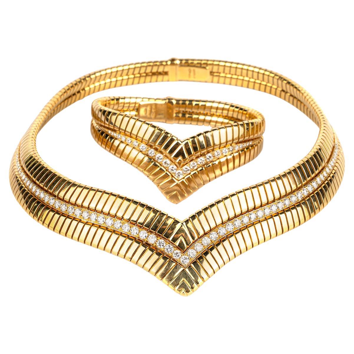 Bulgari Tubogas V-Shaped Diamond and 18k Gold Necklace and Bracelet Demi Parure For Sale