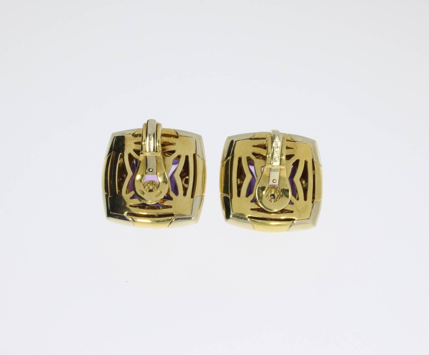 Bulgari Two-Color Pyramid Amethyst Gold Ear Clips In Excellent Condition For Sale In Berlin, DE
