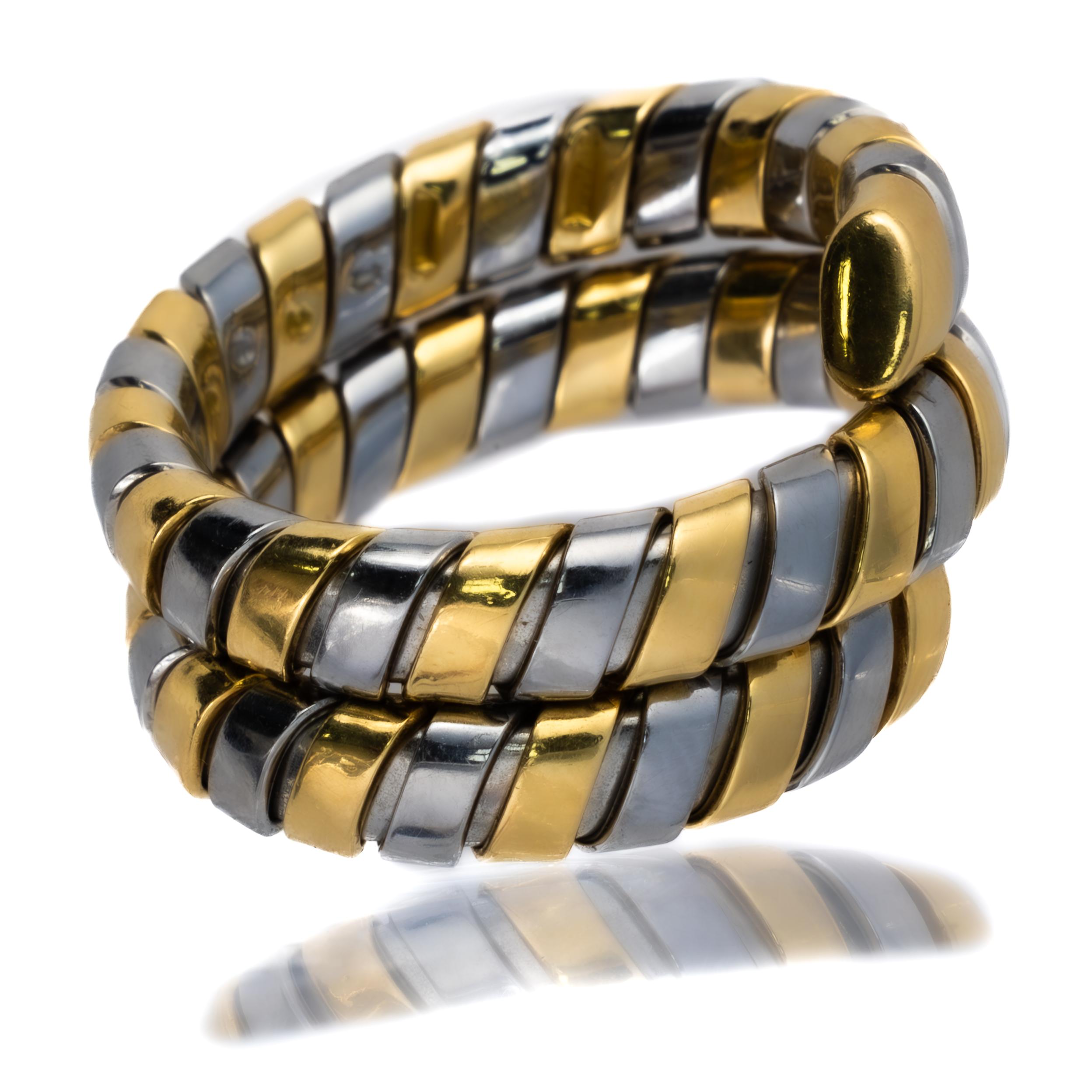 Anello Bulgari Tubogas Serpenti Bicolore In condizioni ottime in vendita a New York, NY