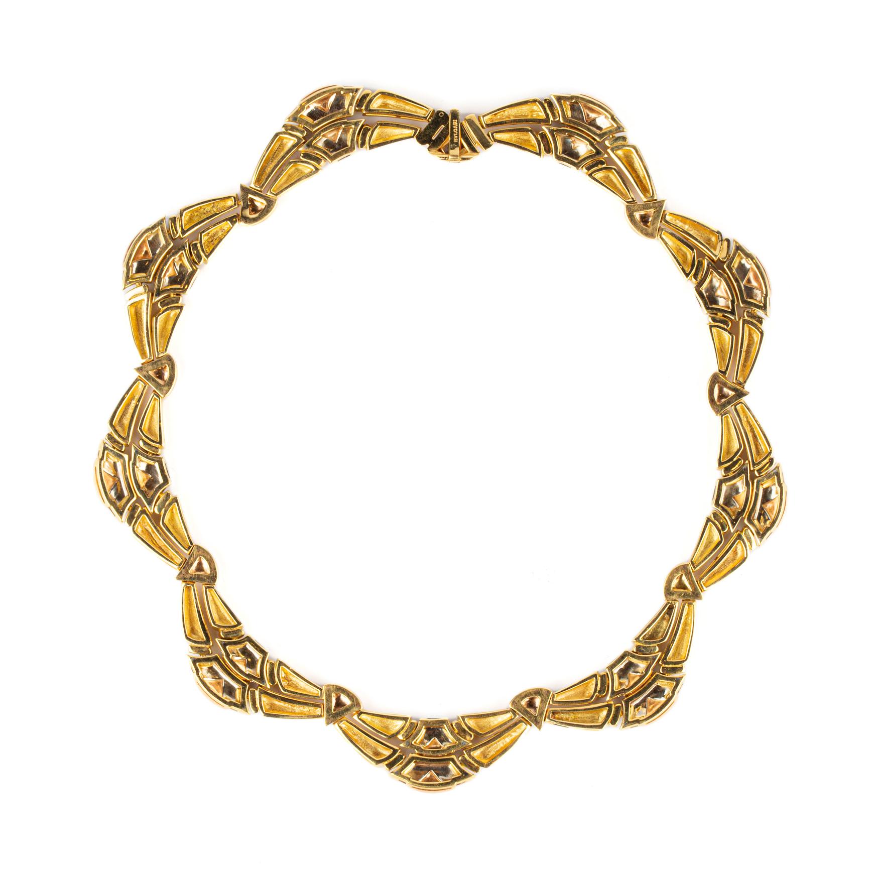 unusual gold necklaces