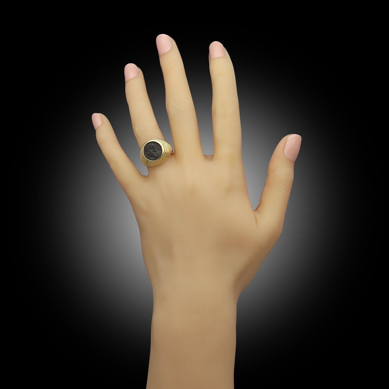 Bulgari Vintage 18 Karat Gelbgold Monete Ring Circa 1970 1