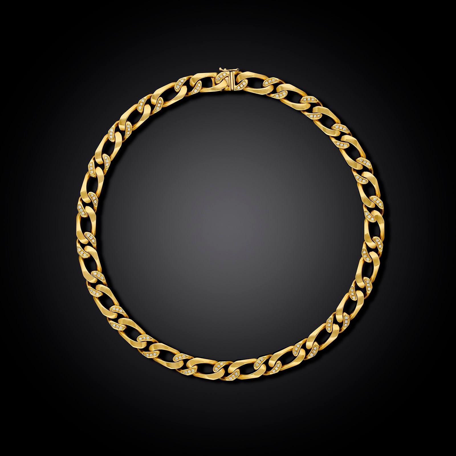 Bulgari Vintage Diamant- und 18 Karat Gelbgold-Gliederhalskette Circa 1990er Jahre im Zustand „Gut“ im Angebot in London, GB