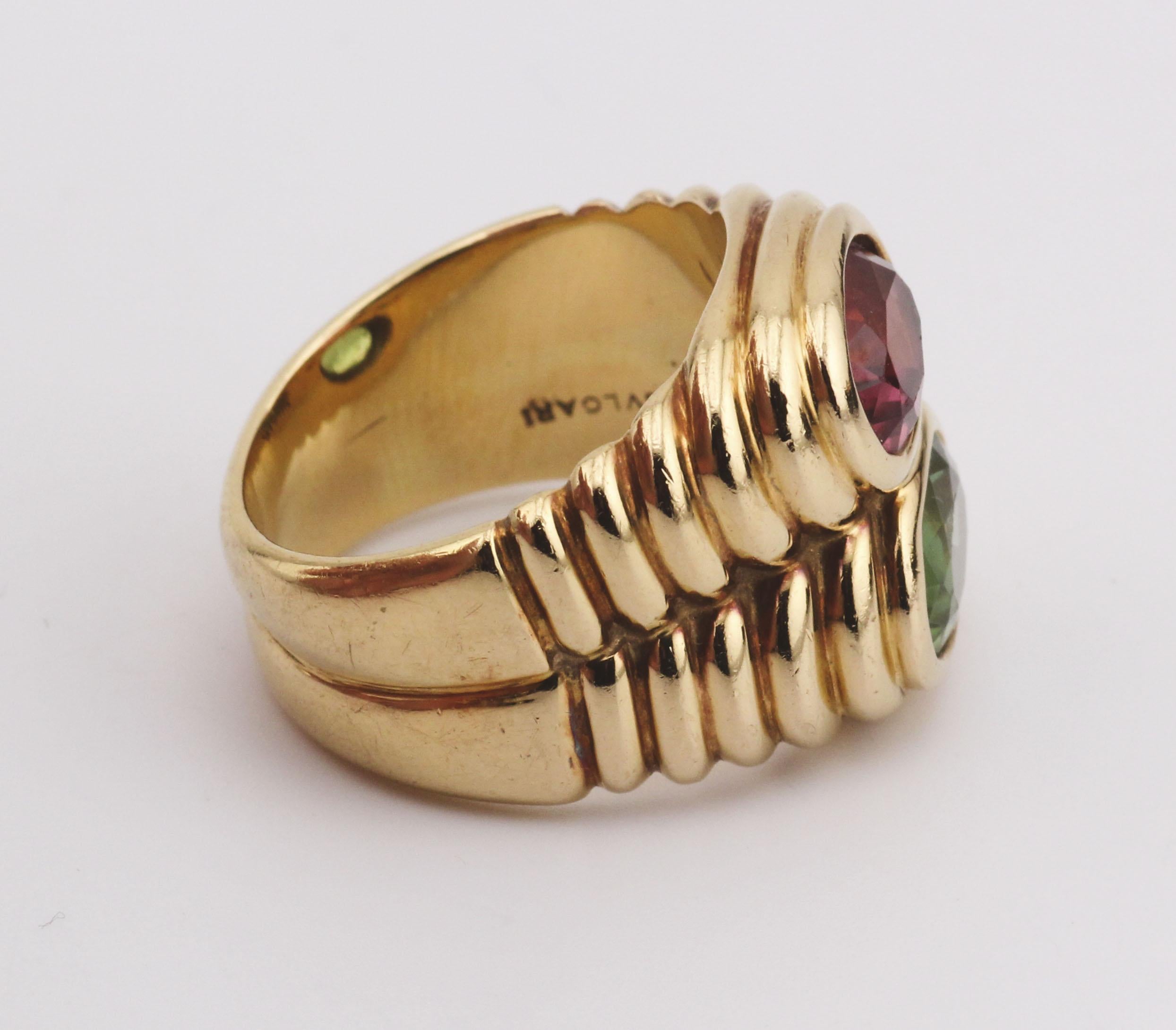 Bulgari Vintage Doppio Grün Rosa Turmalin 18k Gold Ring Größe 5,5 im Angebot 1
