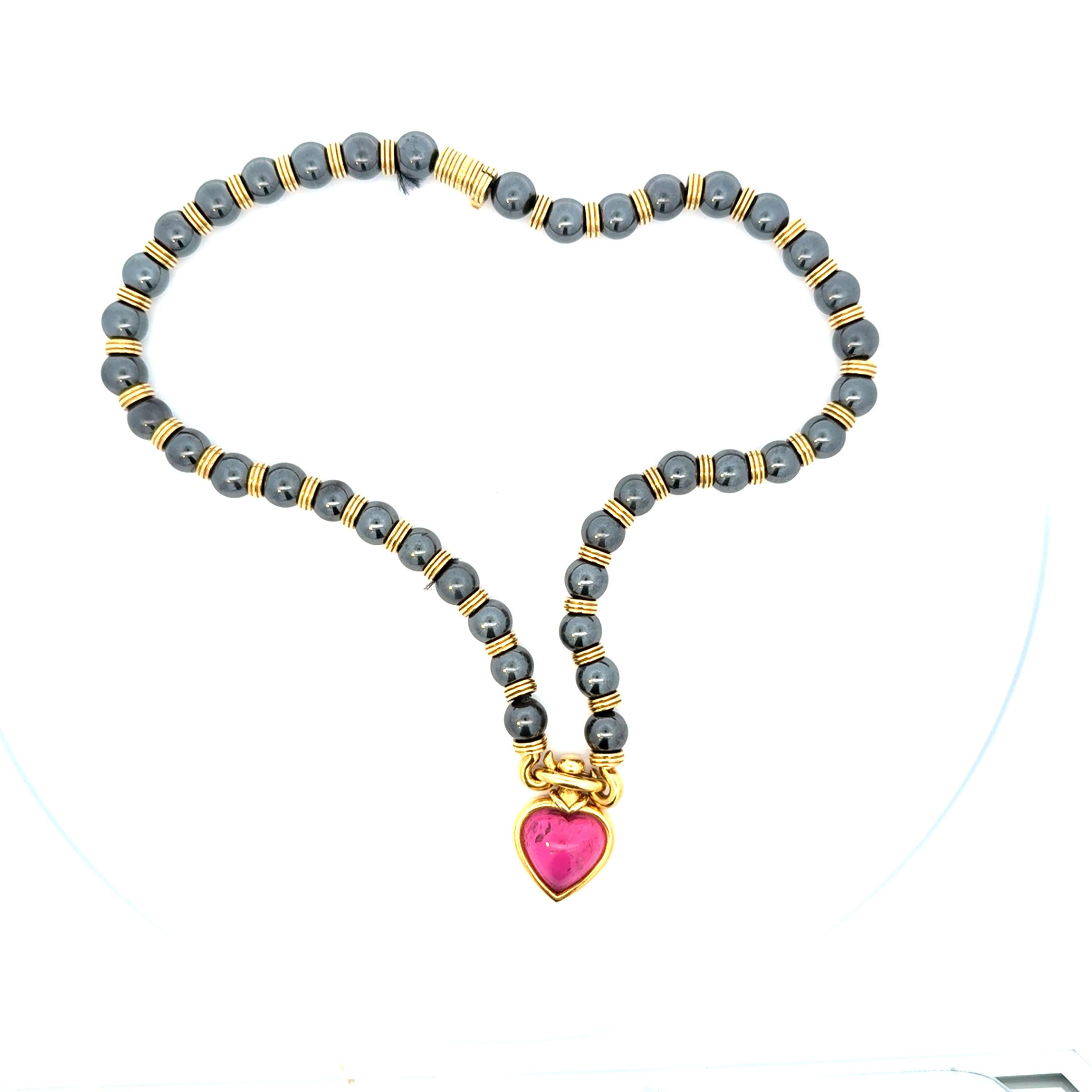 Bulgari Vintage Herz-Halskette aus 18 Karat Gold mit Schildpatt und Hämatit im Angebot 3