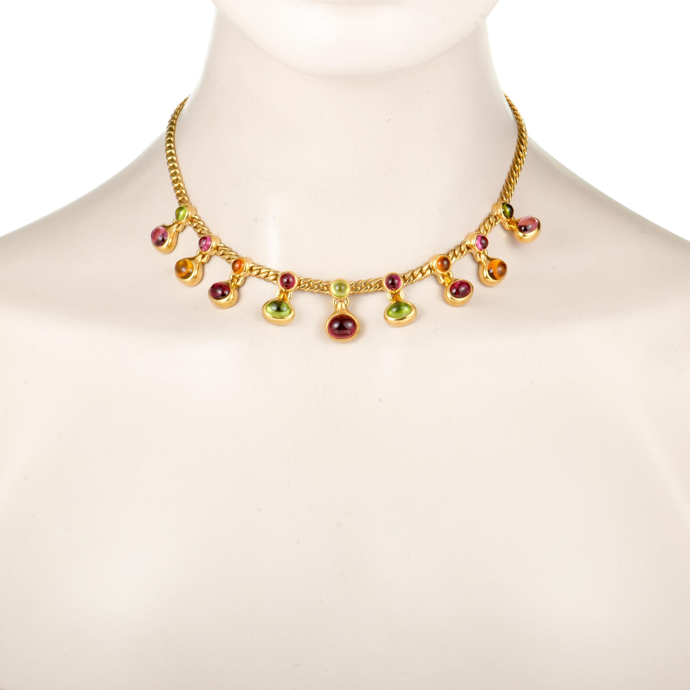 Designed in an incredibly stylish manner and attractively decorated with colorful gems, this gorgeous vintage necklace is a statement piece that will add a fashionable touch to any ensemble of yours. The necklace is presented by Bvlgari and