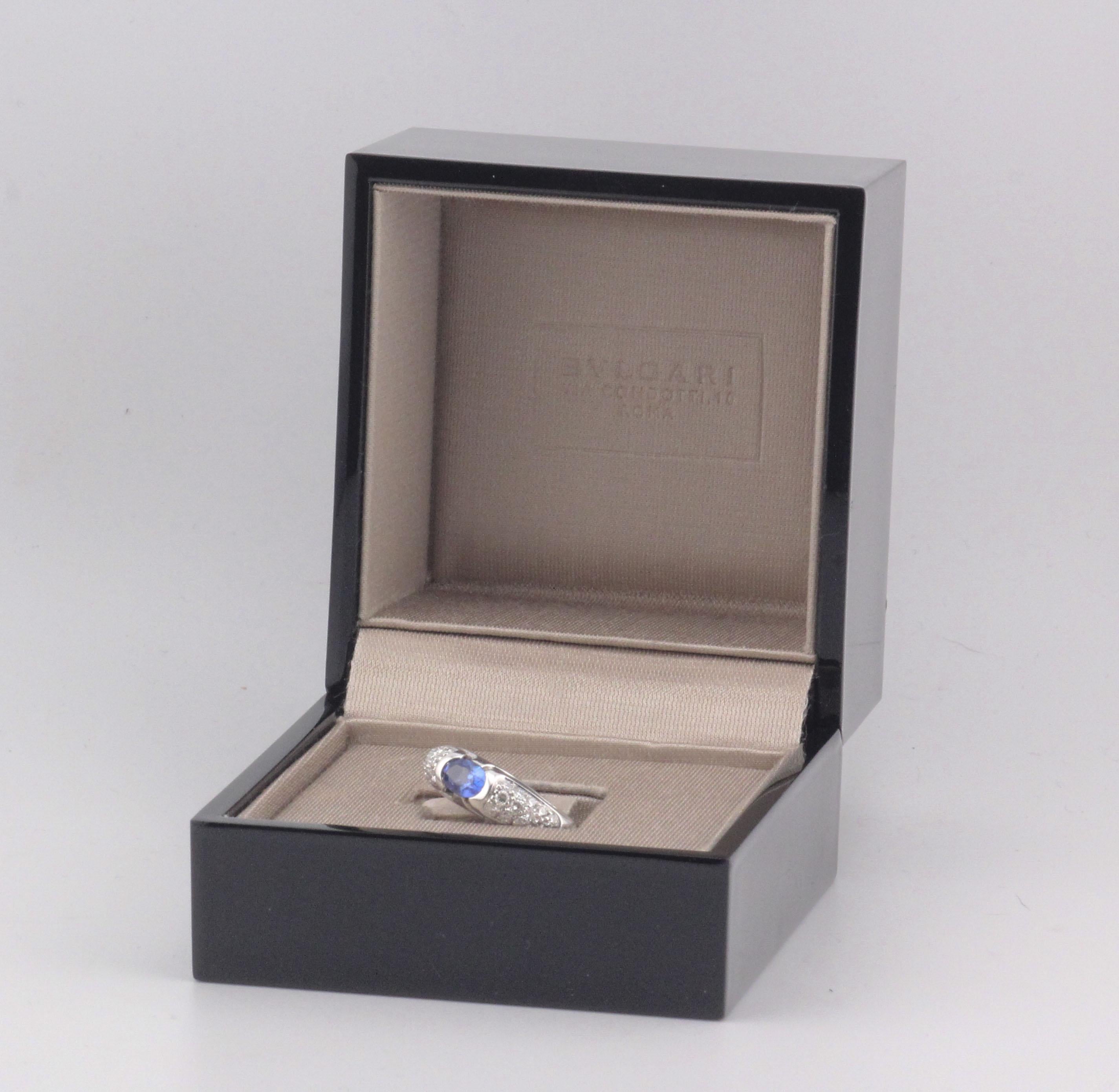 Bulgari Vintage Saphir Diamant 18k Weißgold Ring Größe 5 (Ovalschliff) im Angebot