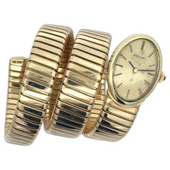 Montre-bracelet vintage Serpenti Tubogas avec cadran ovale Juvenia en or 18 carats de Bulgari