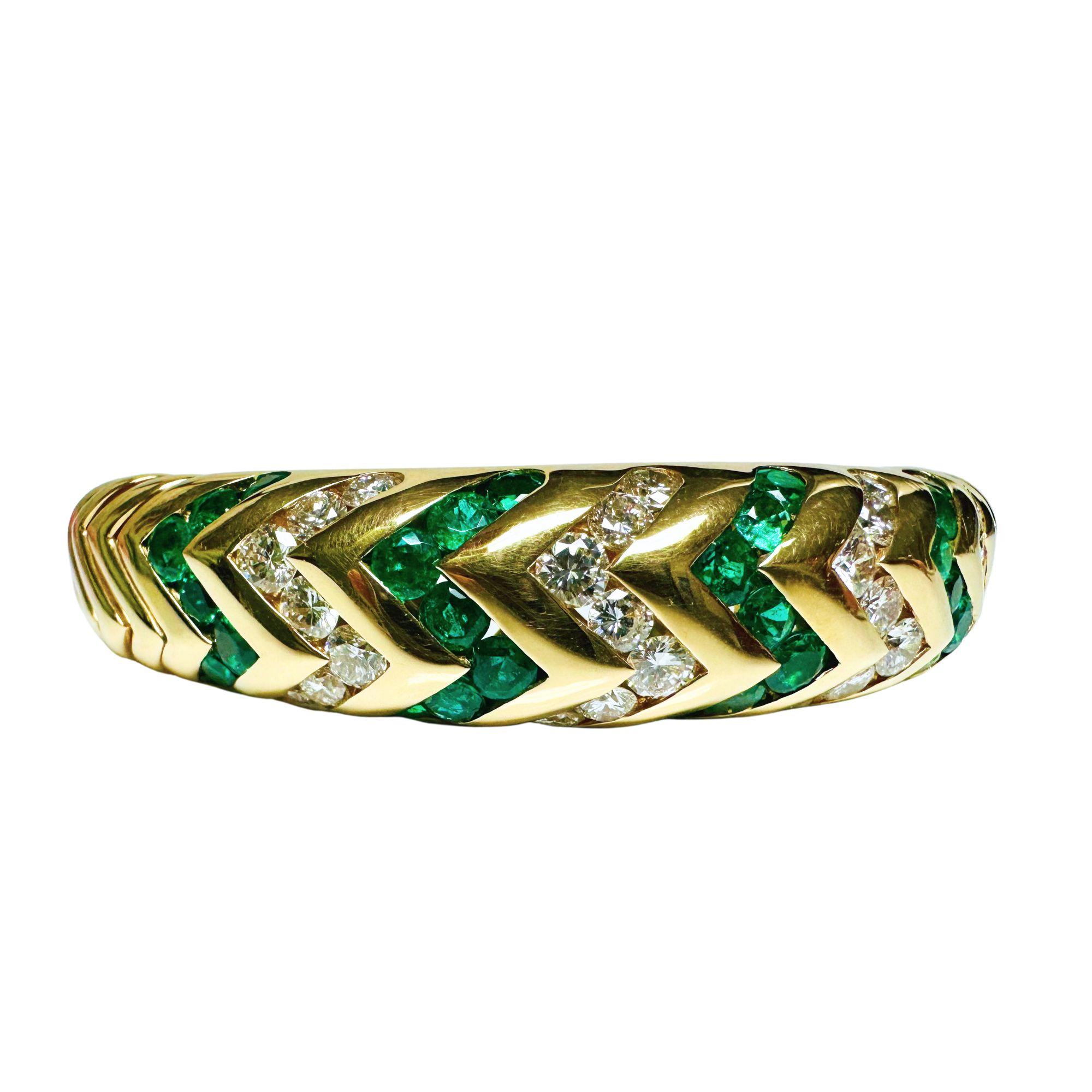Retro Bulgari Vivid Emerald and Diamond Cuff
