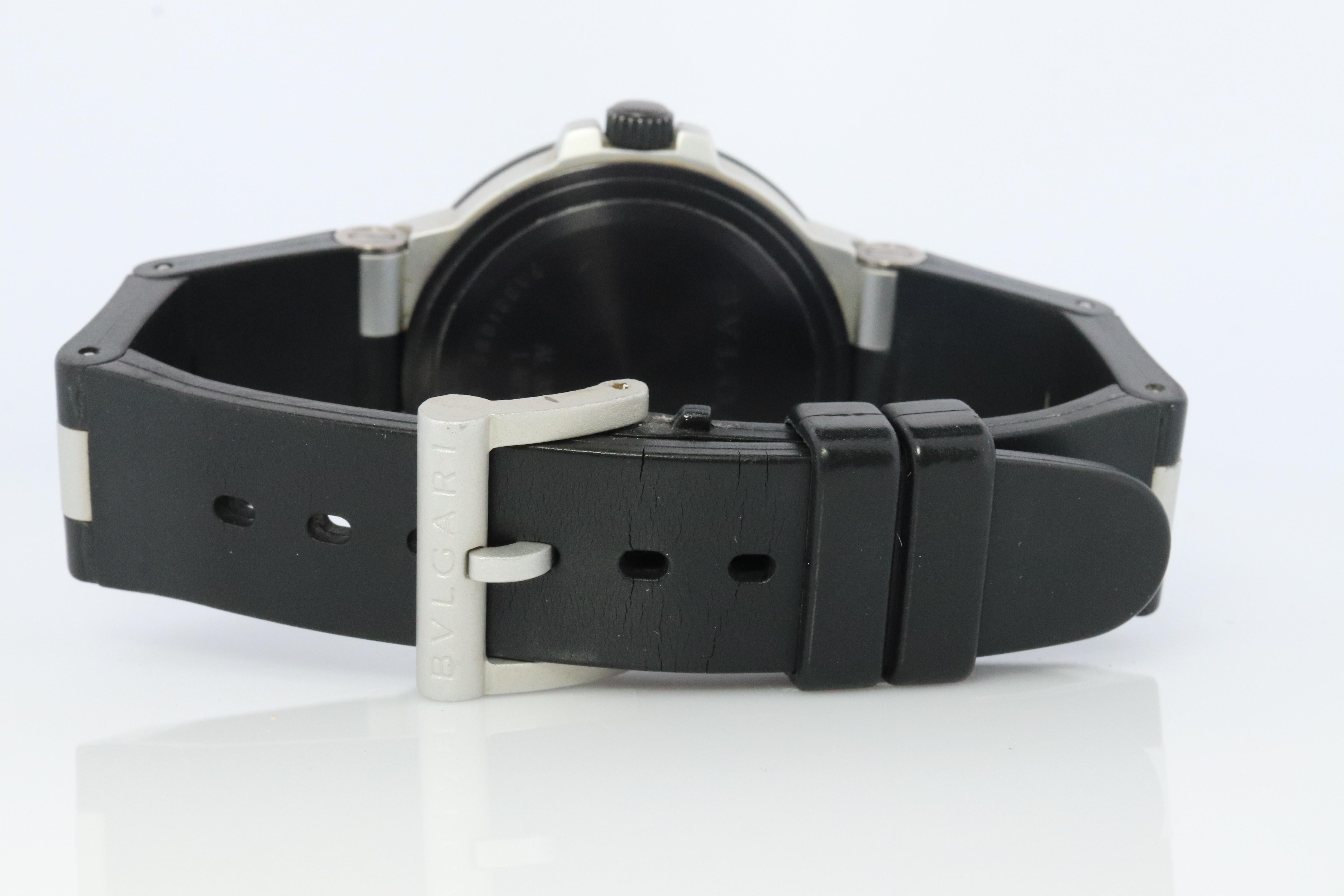 Bulgari-Uhr. Bvlgari AL 38 TA Automatik-Herrenuhr. Bvlgari Aluminium-Kunststoff Gummi 2