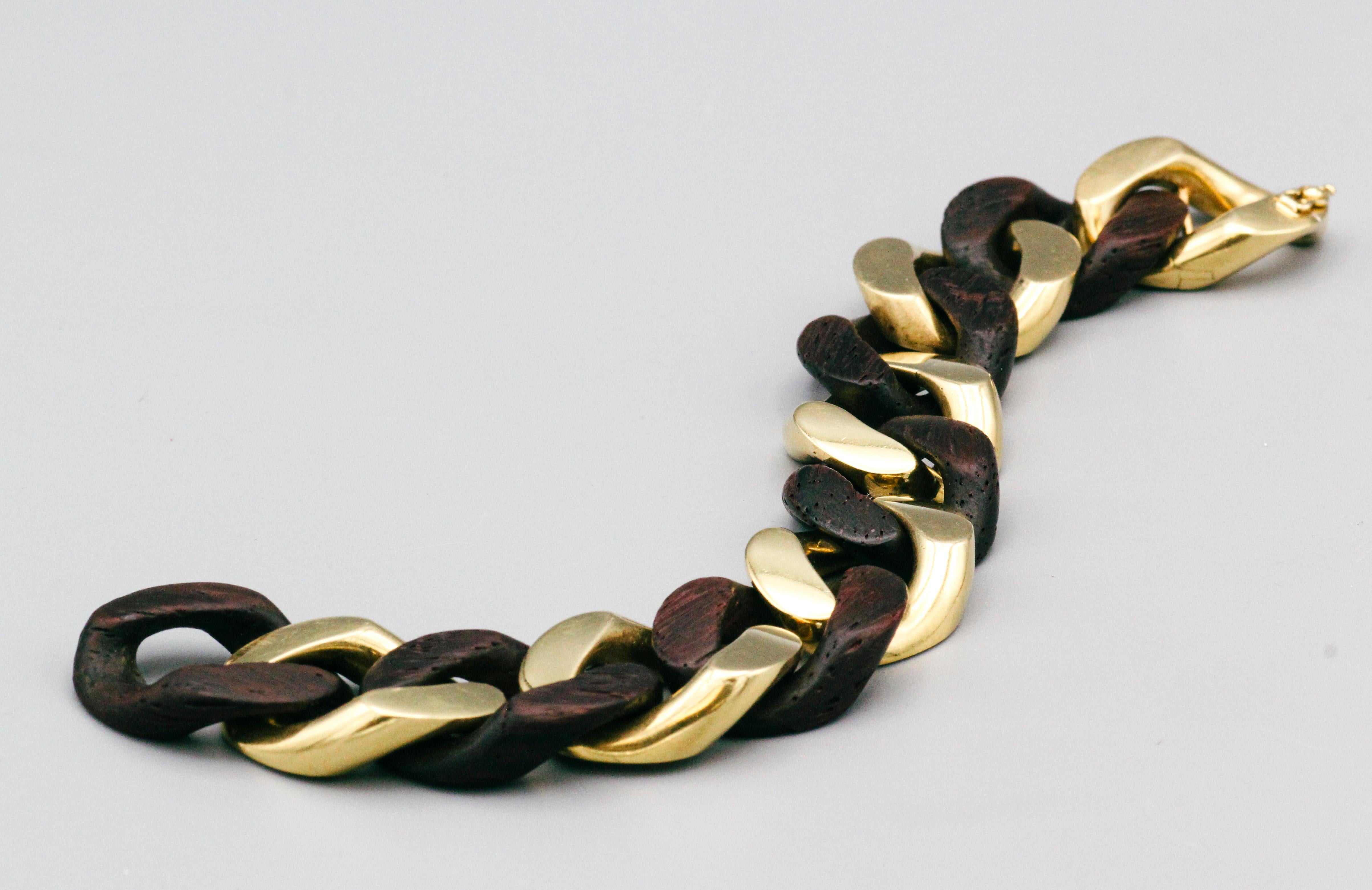 Bulgari Wood and 18k Gold Curb Link Bracelet  In Good Condition For Sale In New York, NY