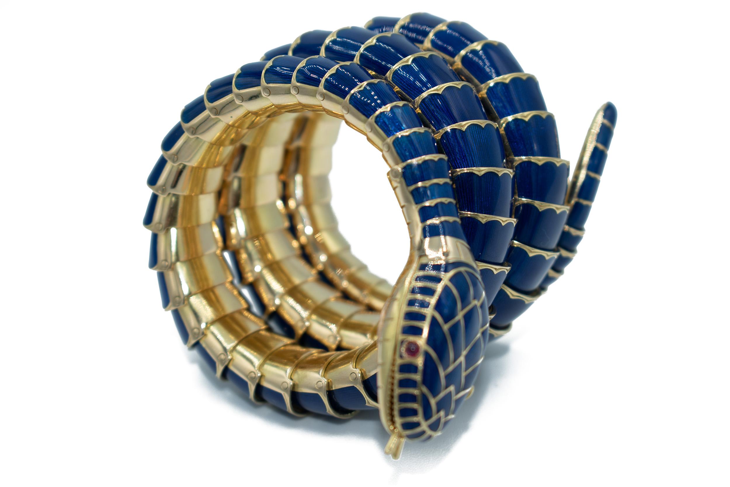 Bulgari x Jaeger-LeCoultre Serpenti Secret Watch Bracelet In Excellent Condition For Sale In London, GB