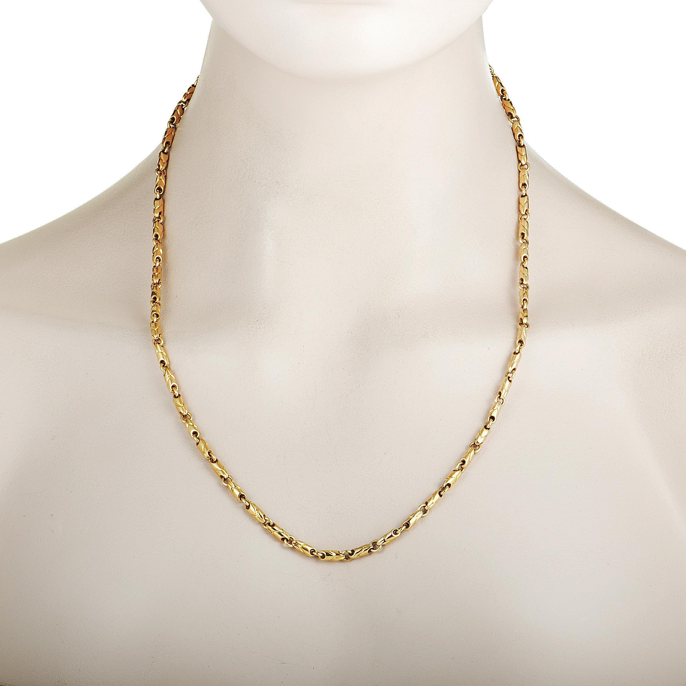 Add a sublime touch of elegant glisten to your ensembles with this exquisite chain necklace from Bvlgari that is designed in an exceptionally refined fashion and presented in luxurious 18K yellow gold. The necklace weighs 42.4 grams.
Included Items: