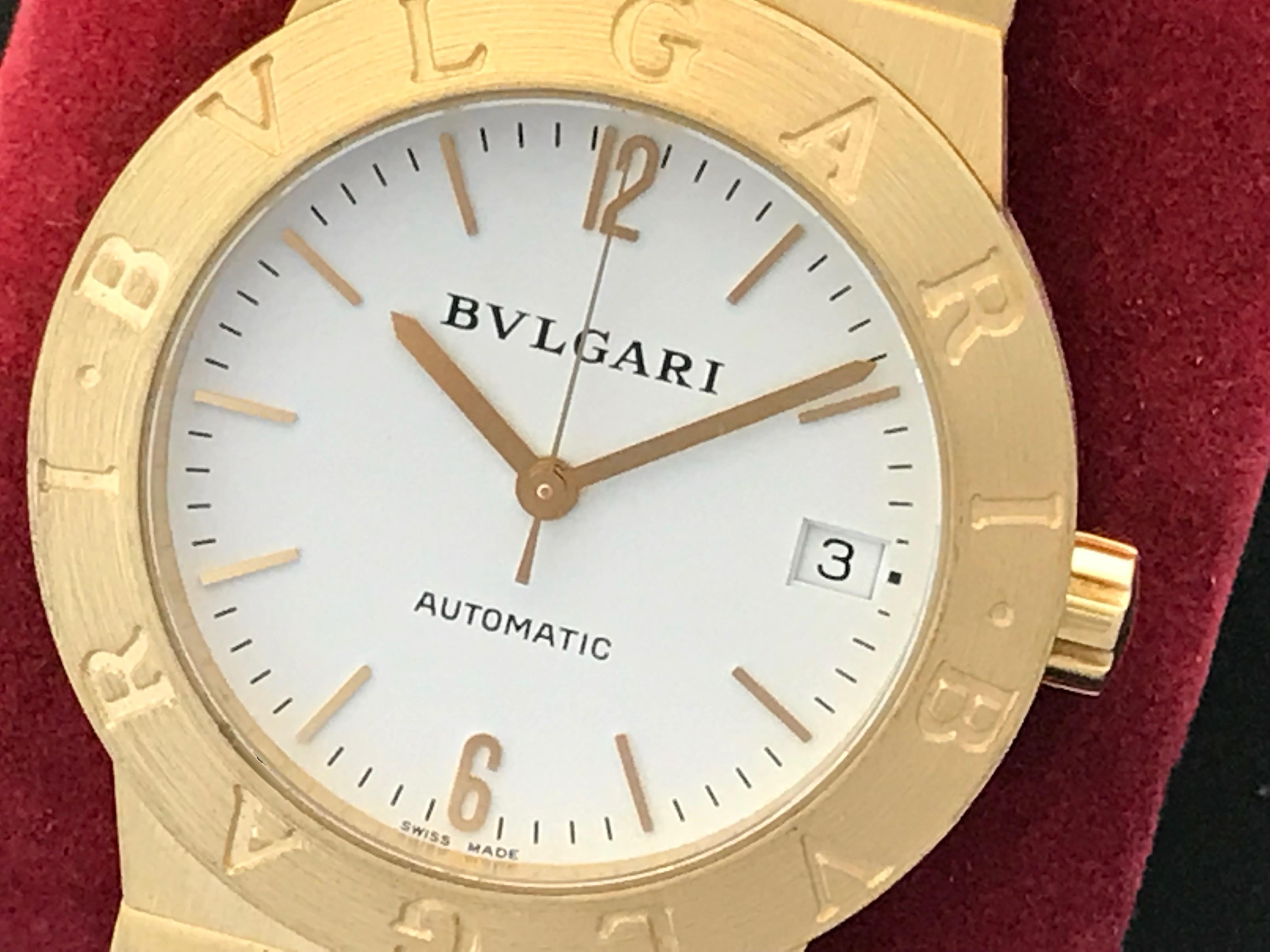 Bvlgari Diagono Mens 18k Yellow Gold Wristwatch Model LC35G. Automatic Winding movement with Date. 18k Yellow gold case (36mm dia.). White Dial with yellow gold hour markers and Arabic numerals. Brown leather strap with 18k Yellow Gold Bvlgari