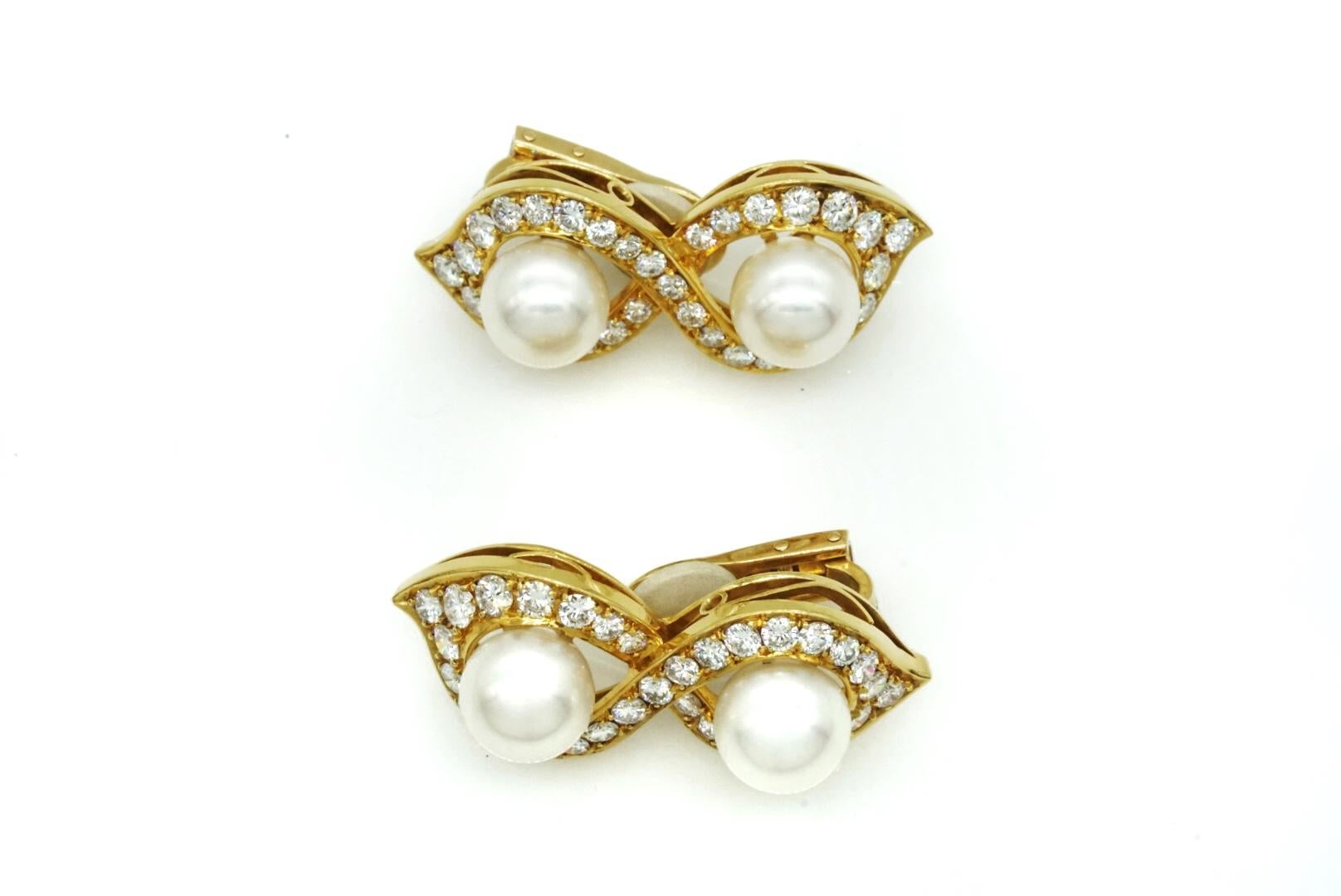 Brilliant Cut Bulgari Yellow Gold Diamonds and Pearl Earrings & Ring Set