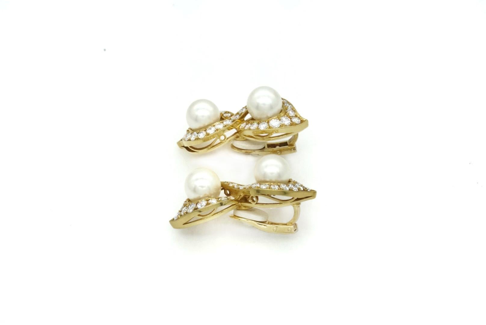 Bulgari Yellow Gold Diamonds and Pearl Earrings & Ring Set In Excellent Condition In New York, NY
