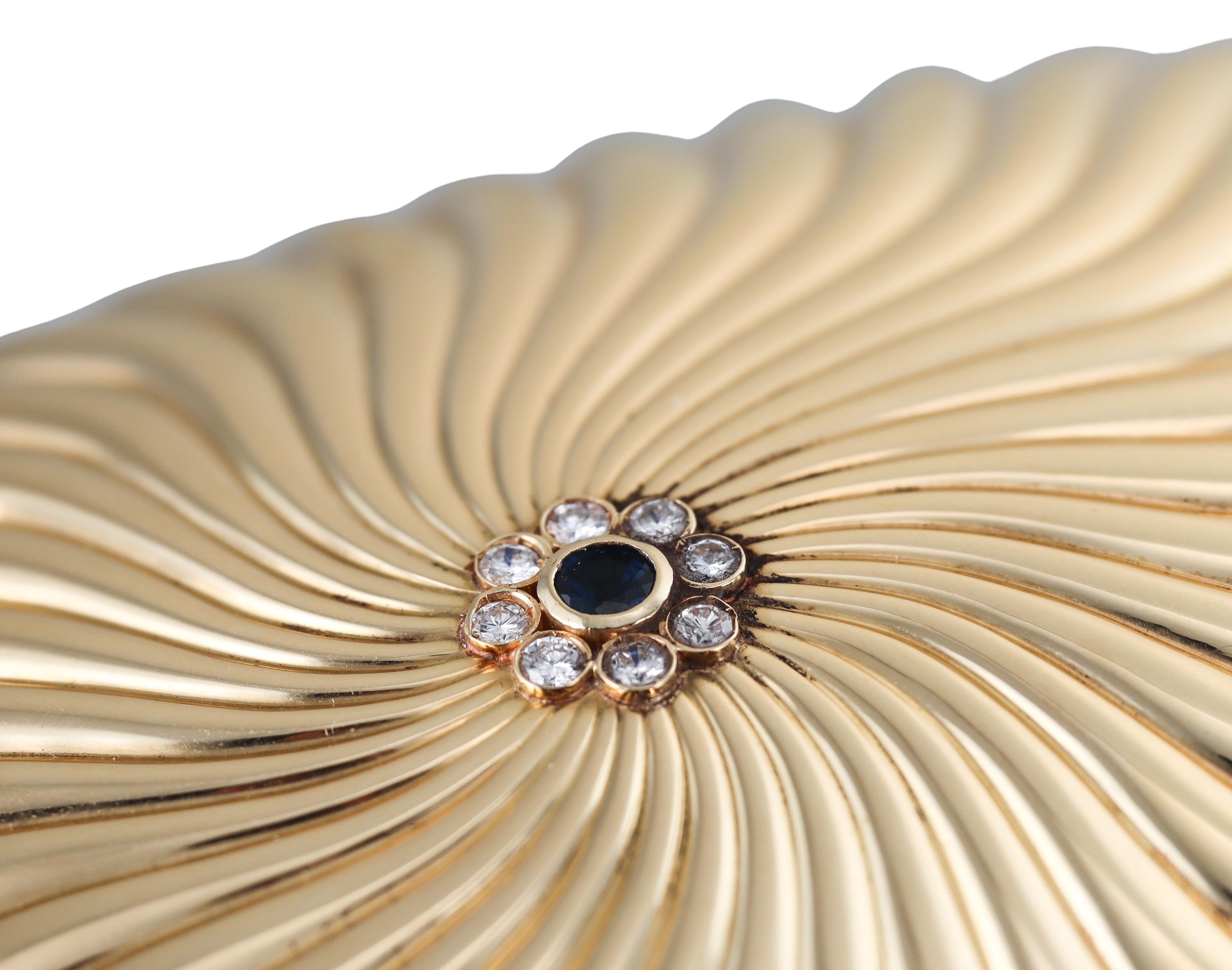 Bulgari Oro Amarillo Rubí Zafiro Diamante Bolso Bolso Vanidad en Excelente Estado en New York, NY