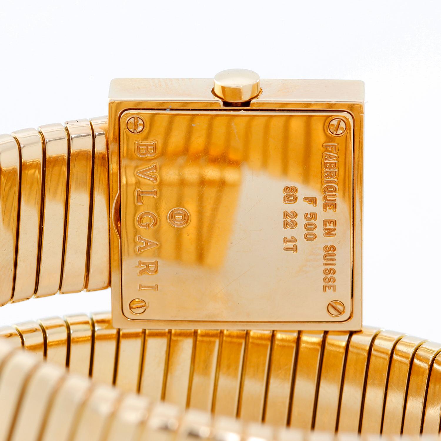 Bulgari Yellow Gold Solotempo Tubogas Quartz Wristwatch Ref SQ221T In Excellent Condition In Dallas, TX
