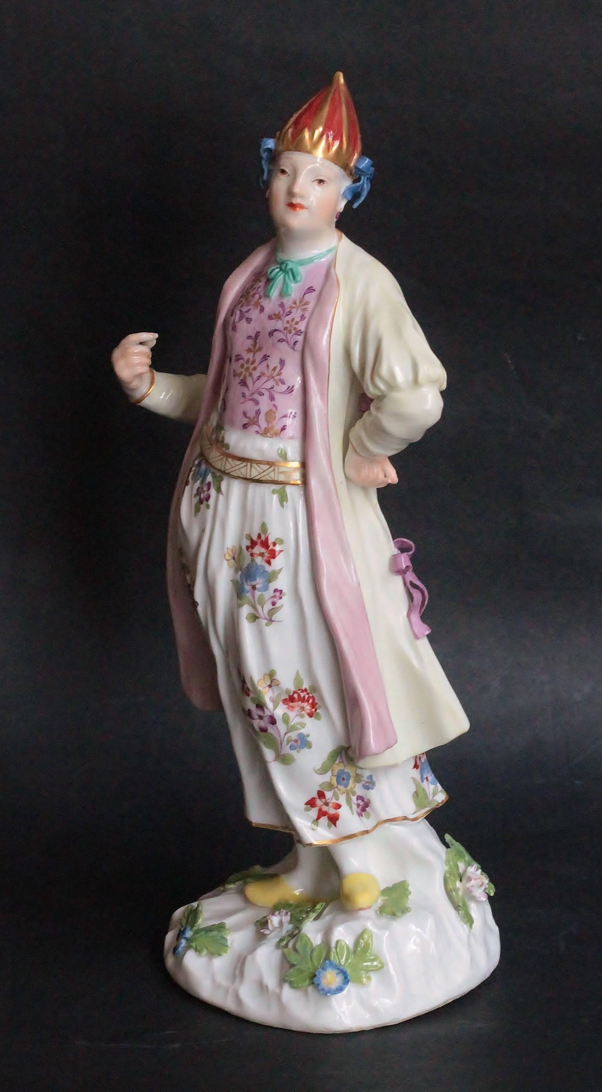 Porcelain figure of Bulgarian woman. Modelled by J.F. Eberlein after an engraving of a drawing by le Hay. Crossed swords mark in underglaze-blue. Meissen manufacture circa 1745-1750, Mid-18th century.
Measures: H. 23 cm D. 10 cm. Arm has been stuck