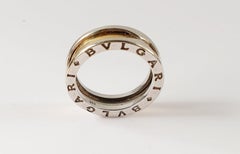 BulgariB. Zero 1 Ring mit zwei Loops Gelb- und Weißgold 18k