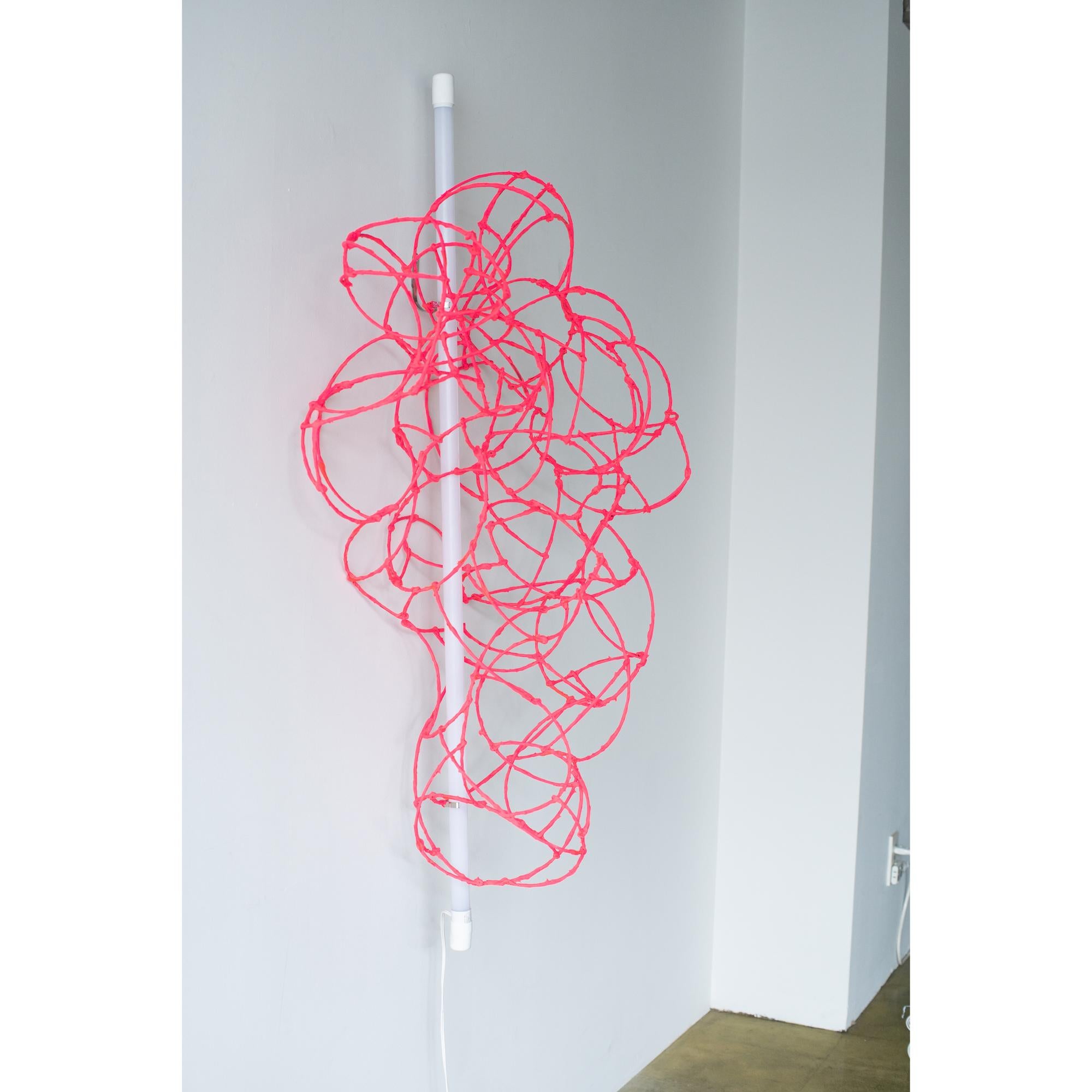 Wire Bulge Lines wall lamp pink Norihiko Terayama Sculptural lamp