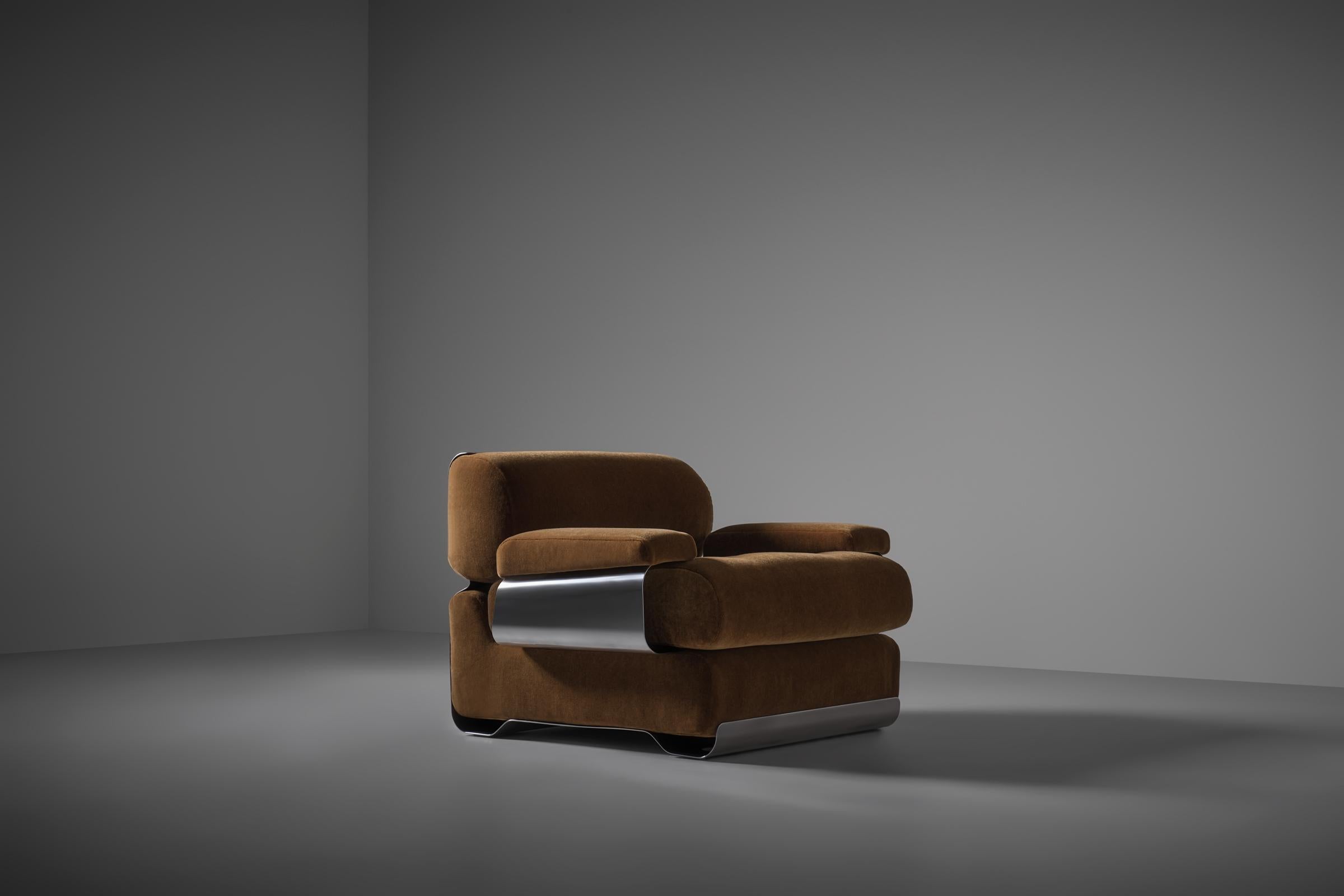 Italian Bulky Aluminum and Mohair lounge chair by Gian Pietro Arosio for D.A.S., 1970s