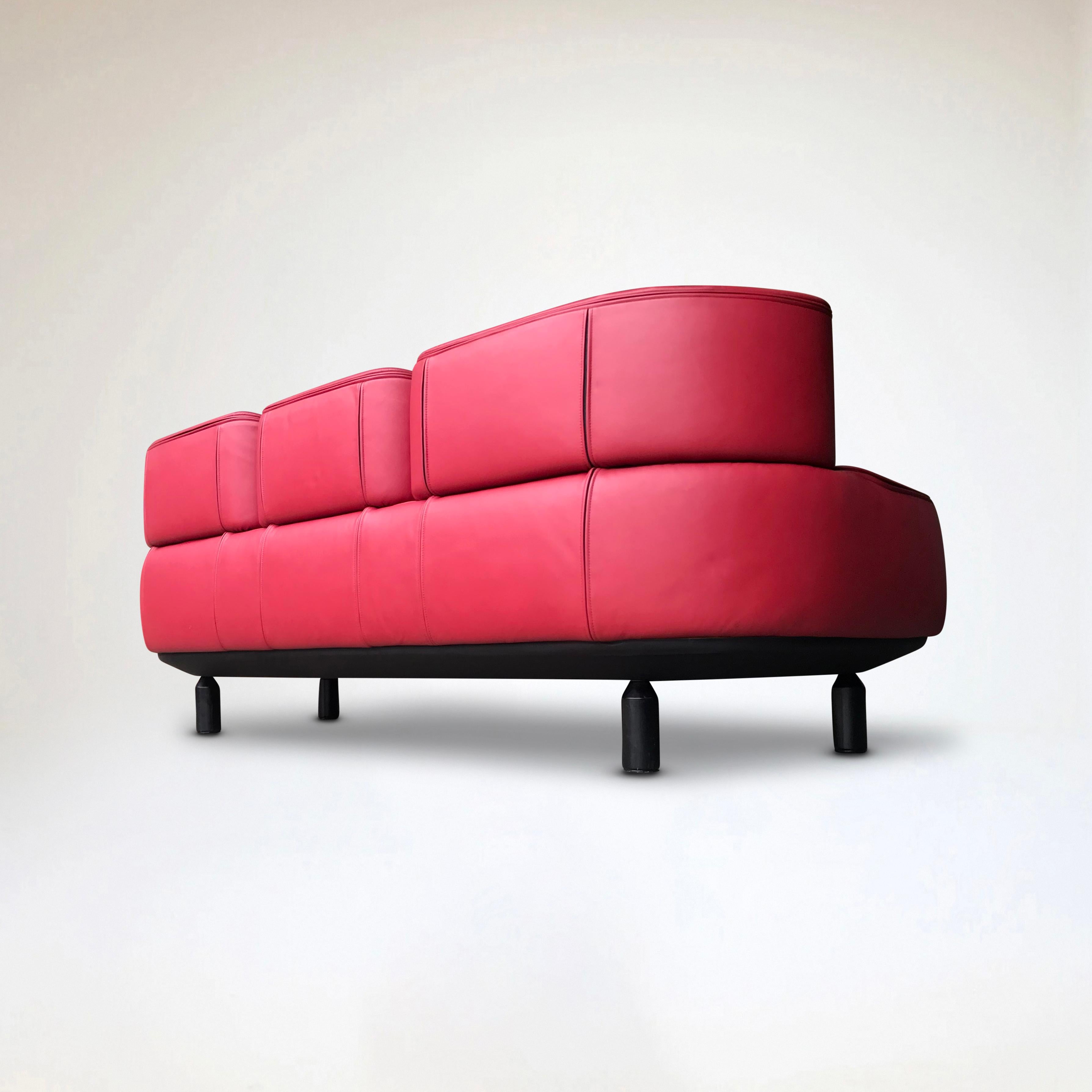Bull 3-seater red leather sofa by Gianfranco Frattini for Cassina 1987 For Sale 6