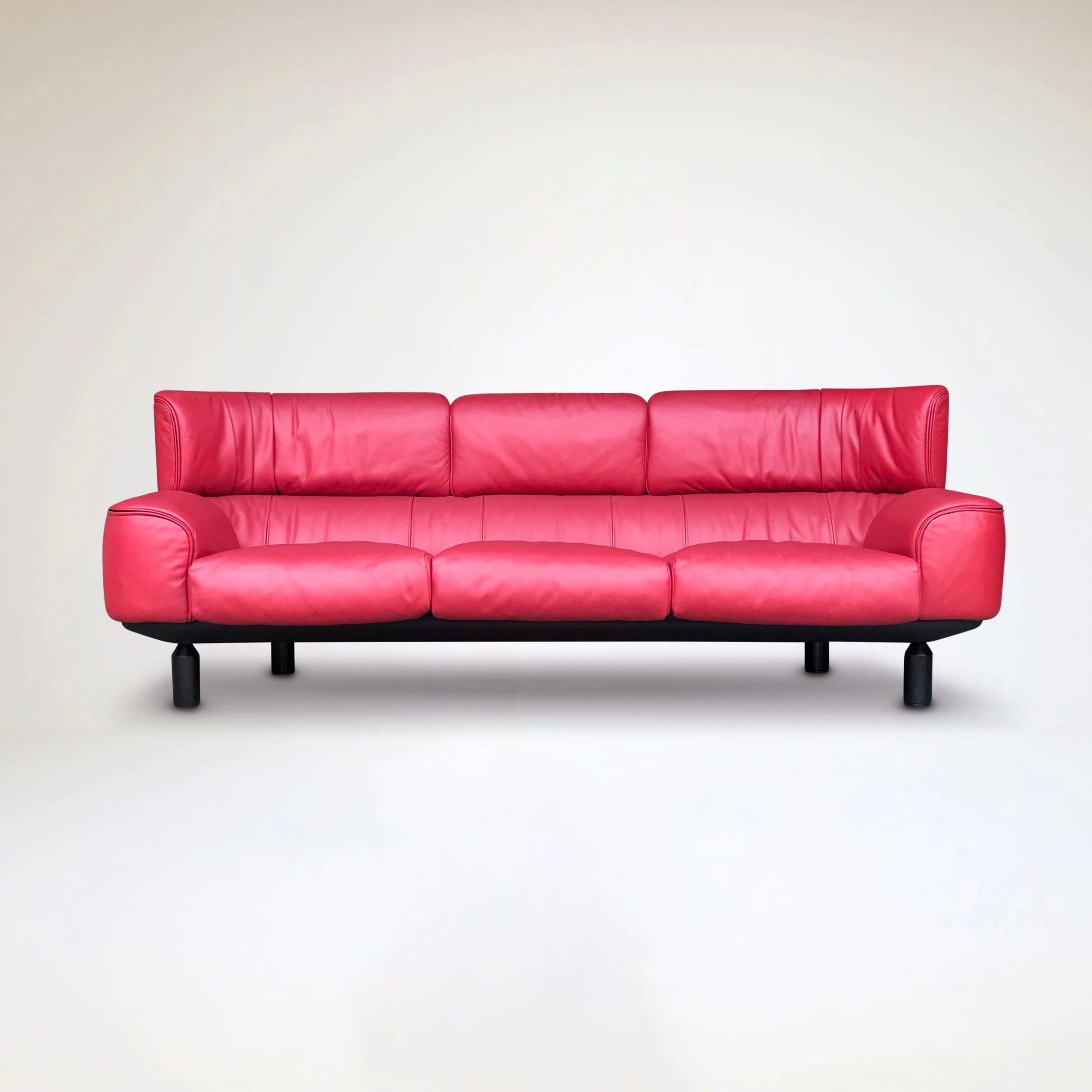 A timeless design by infamous Italian designer Gianfranco Frattini (1926-2004) for Cassina; the Bull sofa. Only produced in 1987 by Cassina, this design is becoming increasingly rare.

Remarkable about this design is that armrest, backrest and