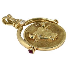 "Bull and Bear" Stock Market Spinning Pendant in 18k Gold with Diamonds
