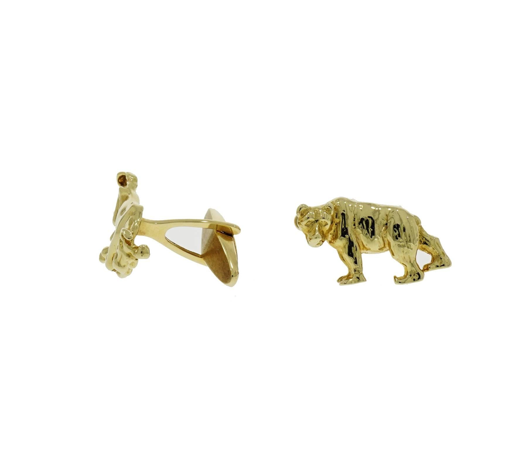 If you're in the market... You need these Cufflinks :)
You can get the perfect balance with these handcrafted Bull and Bear Yellow Gold Cufflinks.
The dimensions are approximately 15mm high x 25 wide.
Weights 13.53 grams