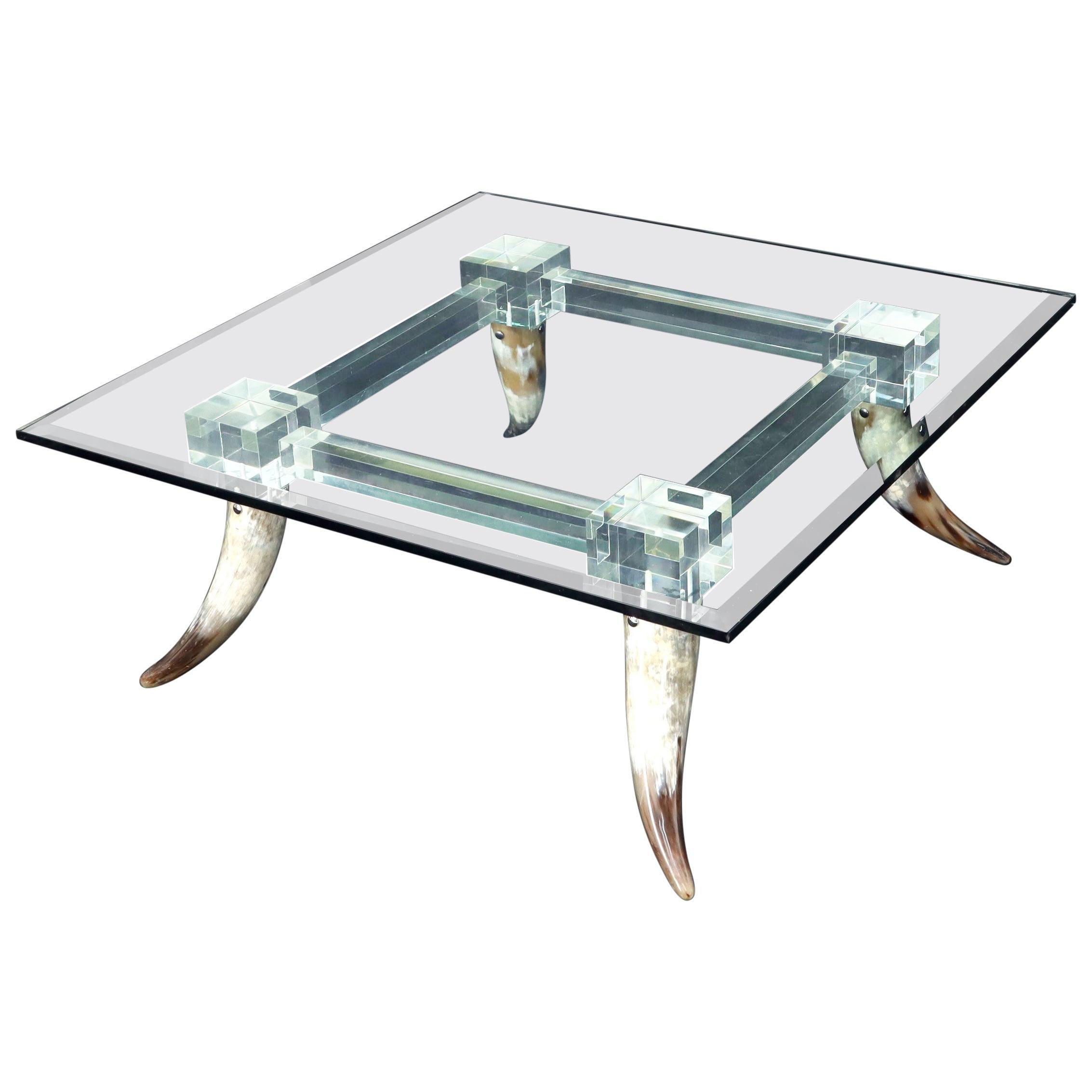 Bull Horns Shaped to Legs Lucite Stretchers Base Square Glass Top Couchtisch im Angebot